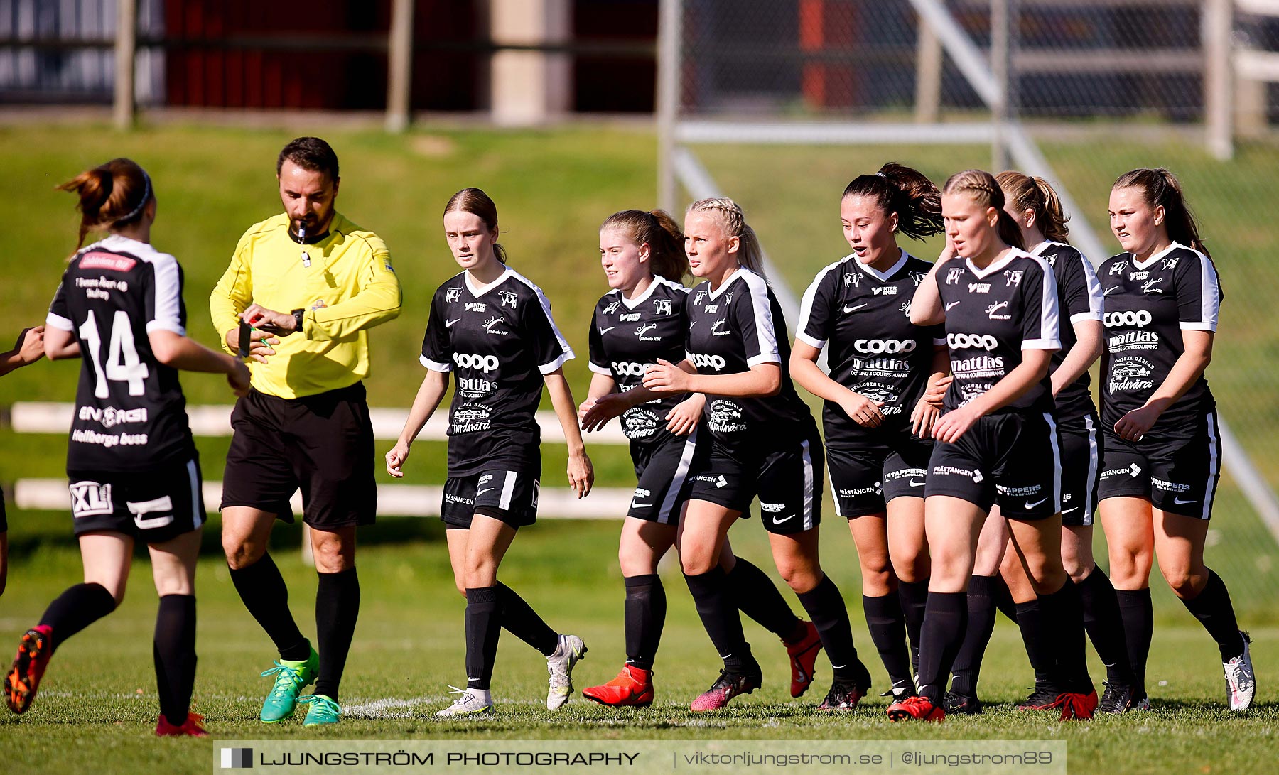 Skövde KIK-Sils IF U 4-2,dam,Lillegårdens IP,Skövde,Sverige,Fotboll,,2021,266374