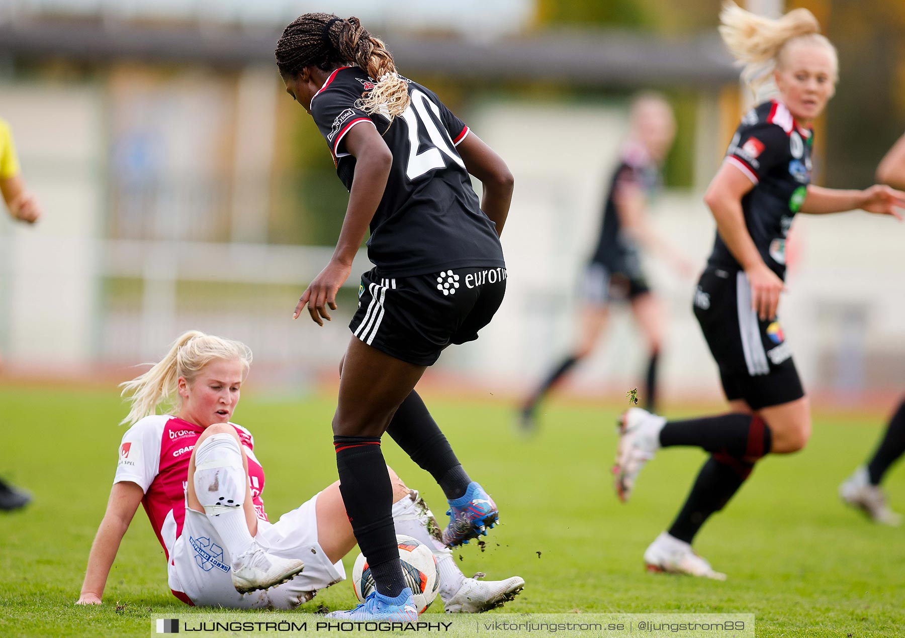 Lidköpings FK-IK Uppsala Fotboll 2-0,dam,Framnäs IP,Lidköping,Sverige,Fotboll,,2021,266997