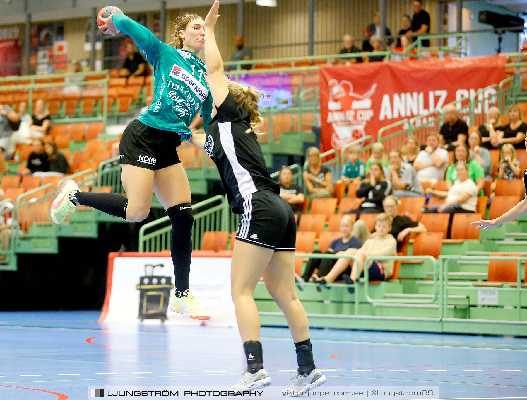 Annliz Cup Superelit FINAL Viborg HK-Ajax København 33-20,dam,Arena Skövde,Skövde,Sverige,Handboll,,2021,268734