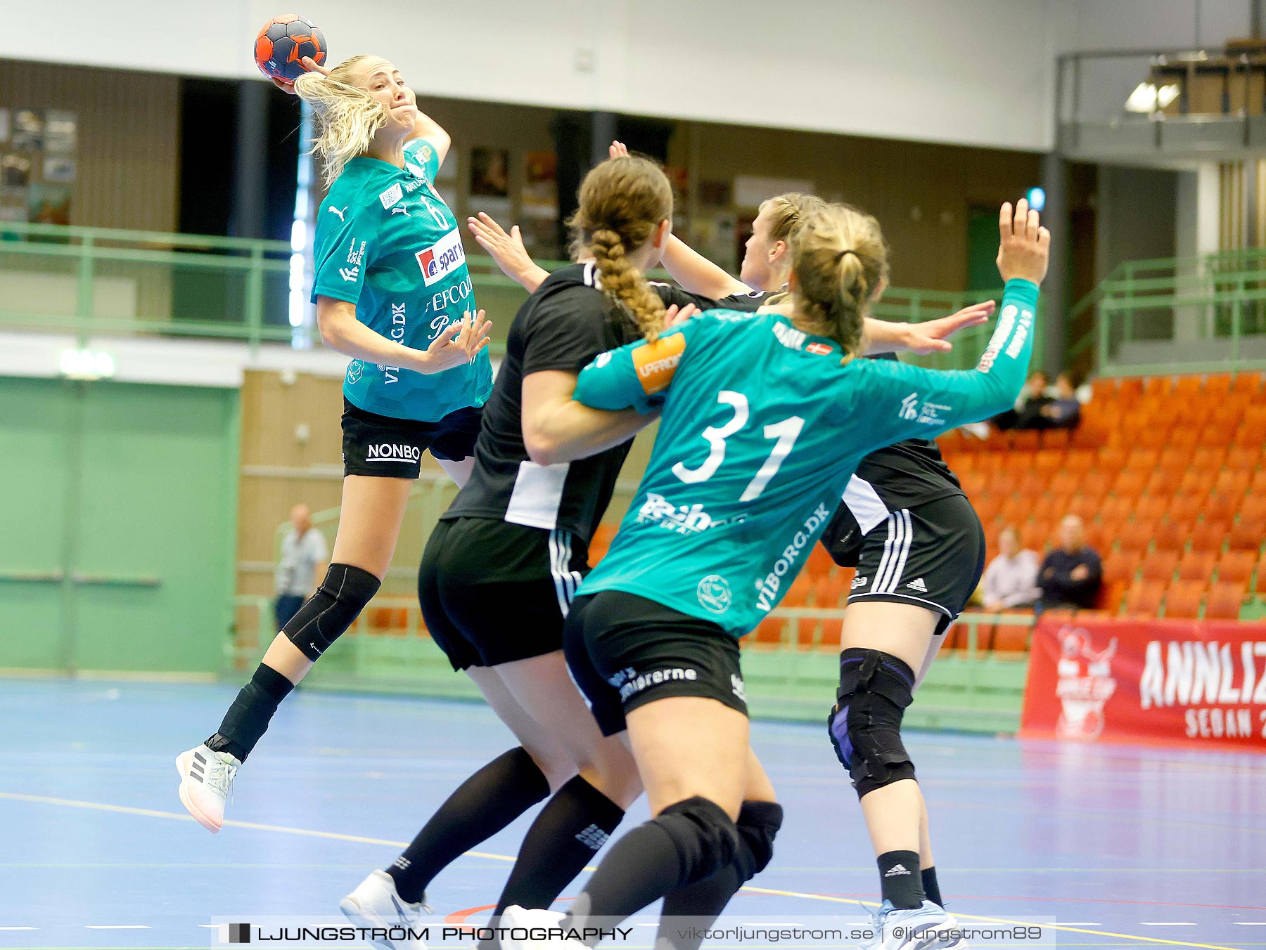 Annliz Cup Superelit FINAL Viborg HK-Ajax København 33-20,dam,Arena Skövde,Skövde,Sverige,Handboll,,2021,268761