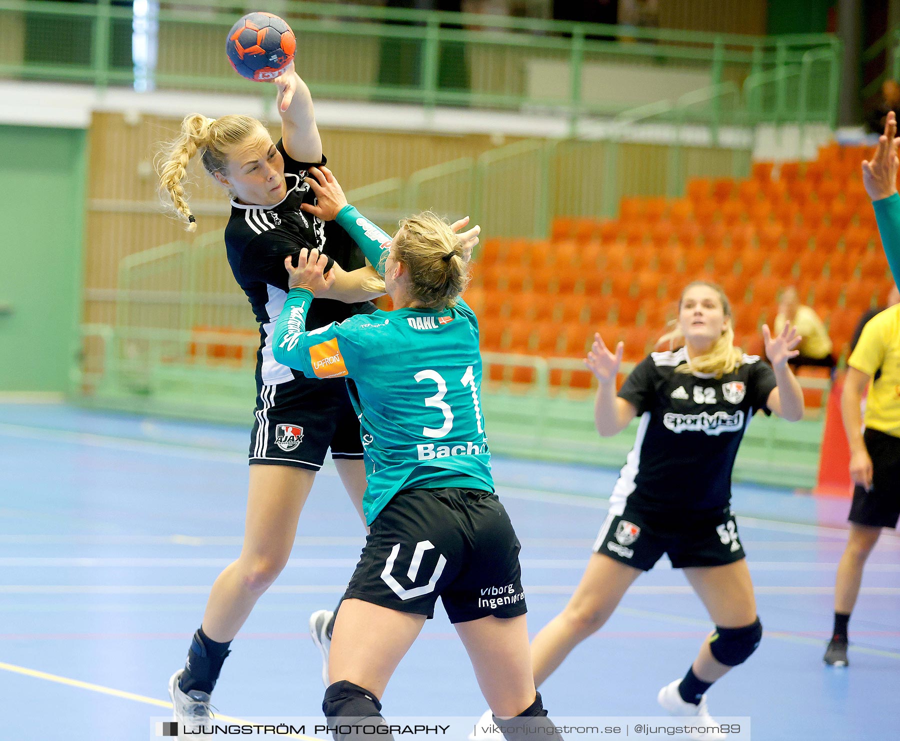 Annliz Cup Superelit FINAL Viborg HK-Ajax København 33-20,dam,Arena Skövde,Skövde,Sverige,Handboll,,2021,268910