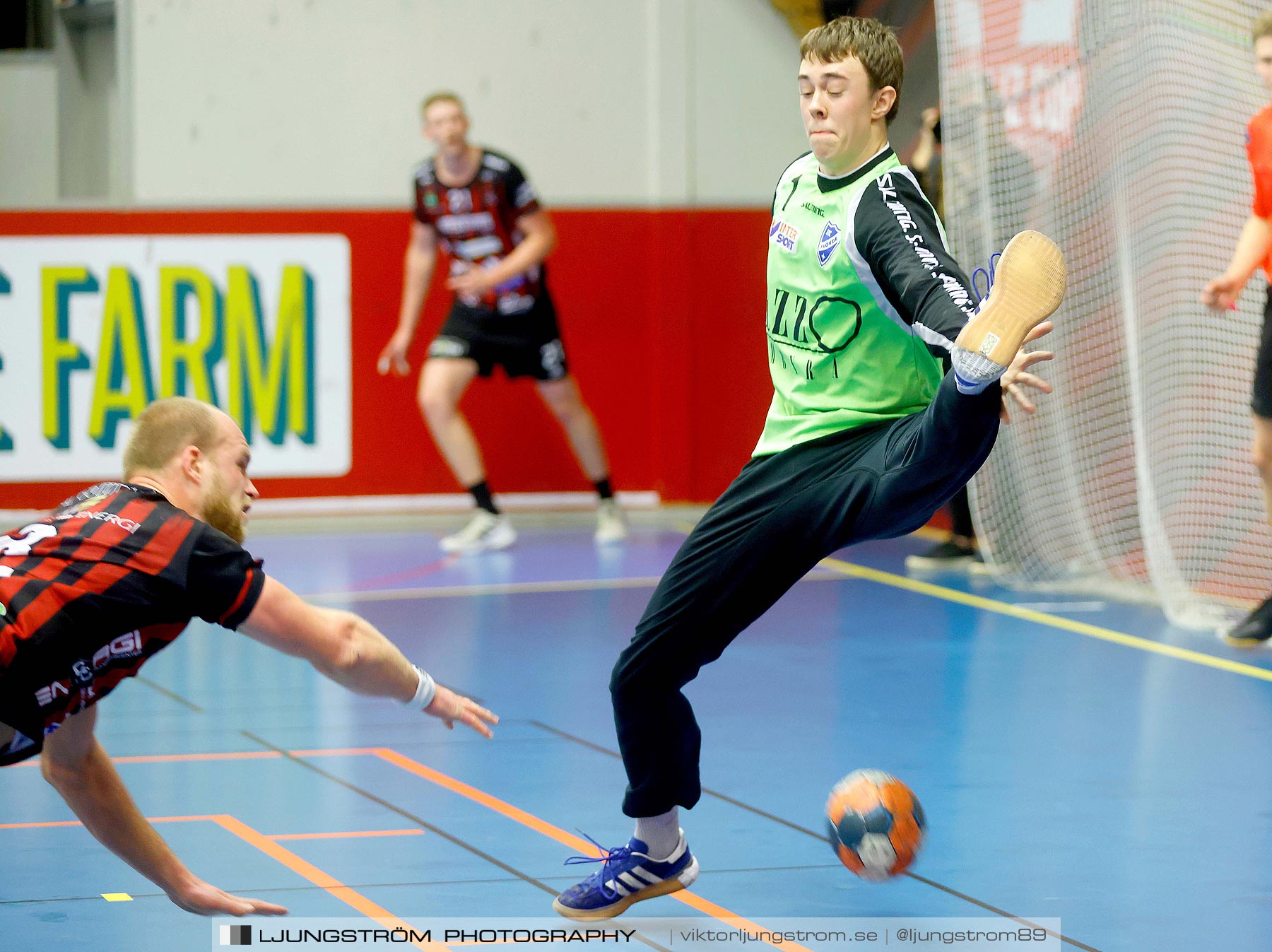 HK Country-HK Skövde 24-27,herr,Skövde Idrottshall,Skövde,Sverige,Handboll,,2021,271537