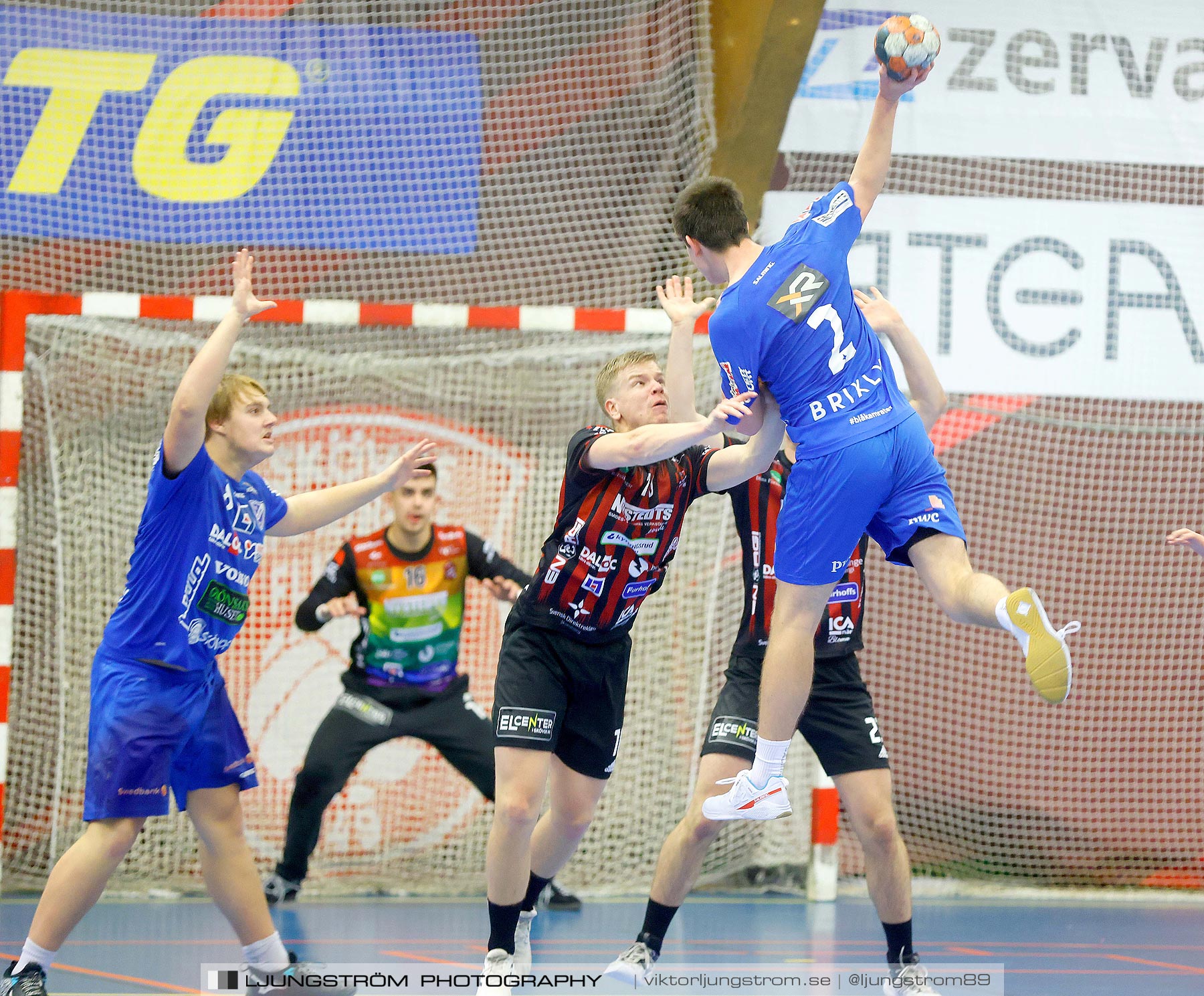 HK Country-HK Skövde 24-27,herr,Skövde Idrottshall,Skövde,Sverige,Handboll,,2021,271546