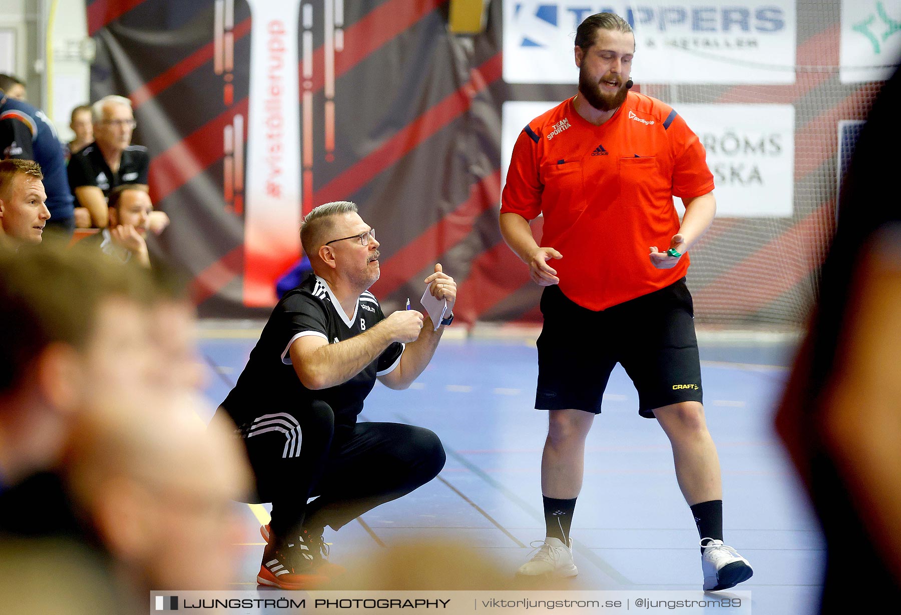 HK Country-HK Skövde 24-27,herr,Skövde Idrottshall,Skövde,Sverige,Handboll,,2021,271548