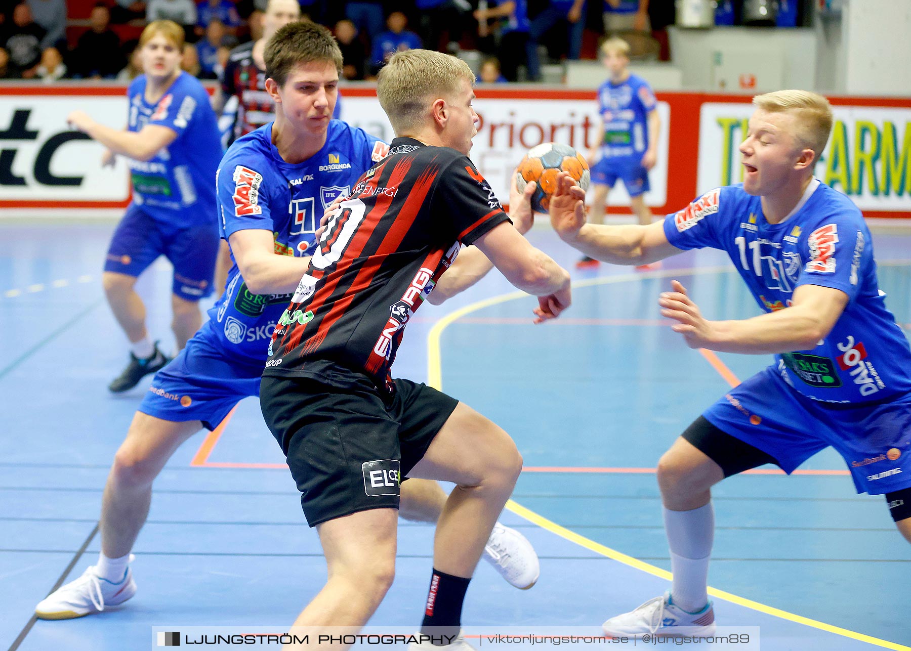 HK Country-HK Skövde 24-27,herr,Skövde Idrottshall,Skövde,Sverige,Handboll,,2021,271556