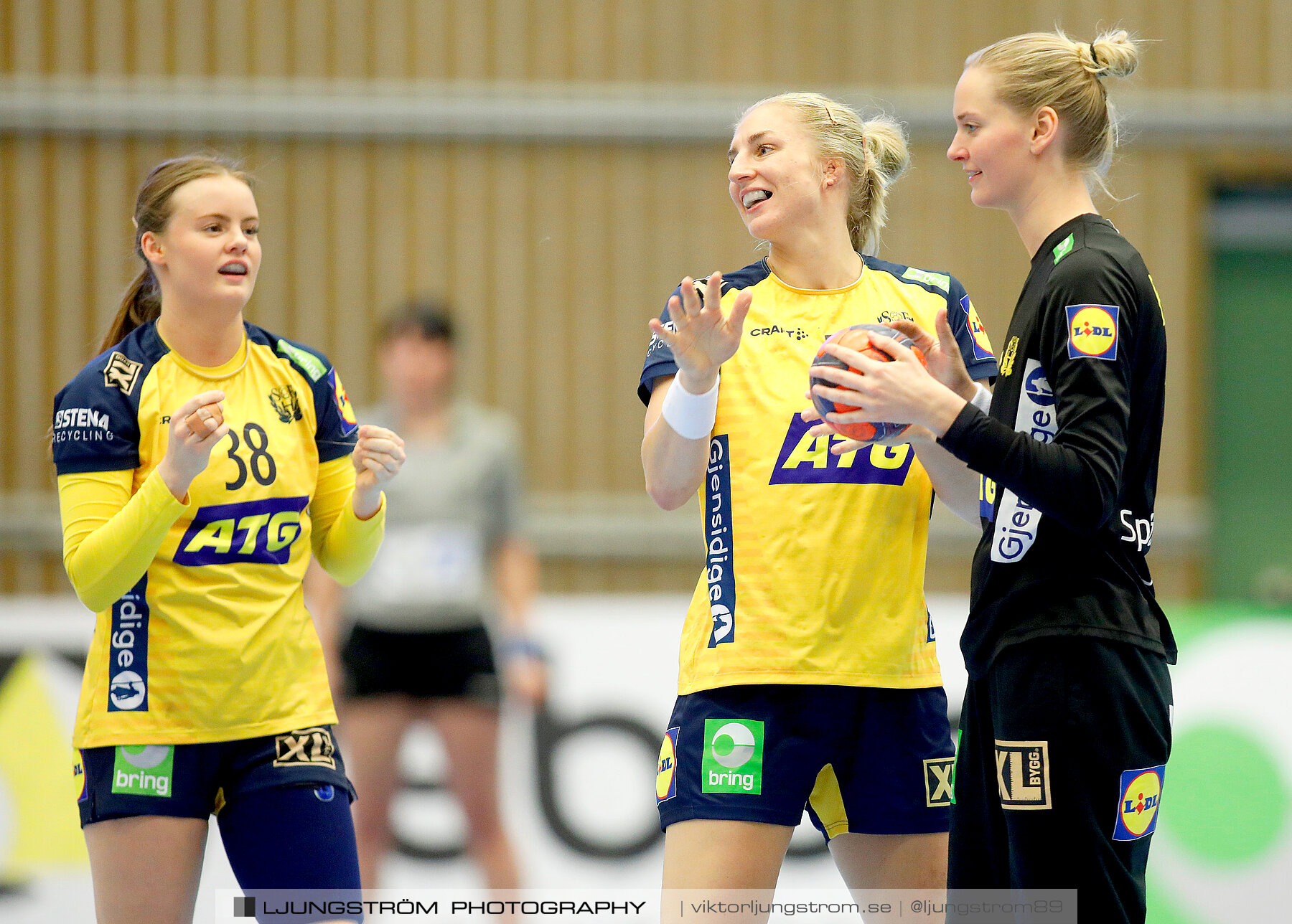 Landskamp Sverige-Montenegro 31-26,dam,Arena Skövde,Skövde,Sverige,Handboll,,2021,273049