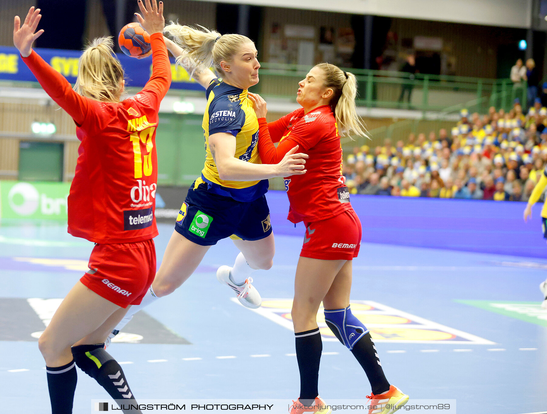 Landskamp Sverige-Montenegro 31-26,dam,Arena Skövde,Skövde,Sverige,Handboll,,2021,273062