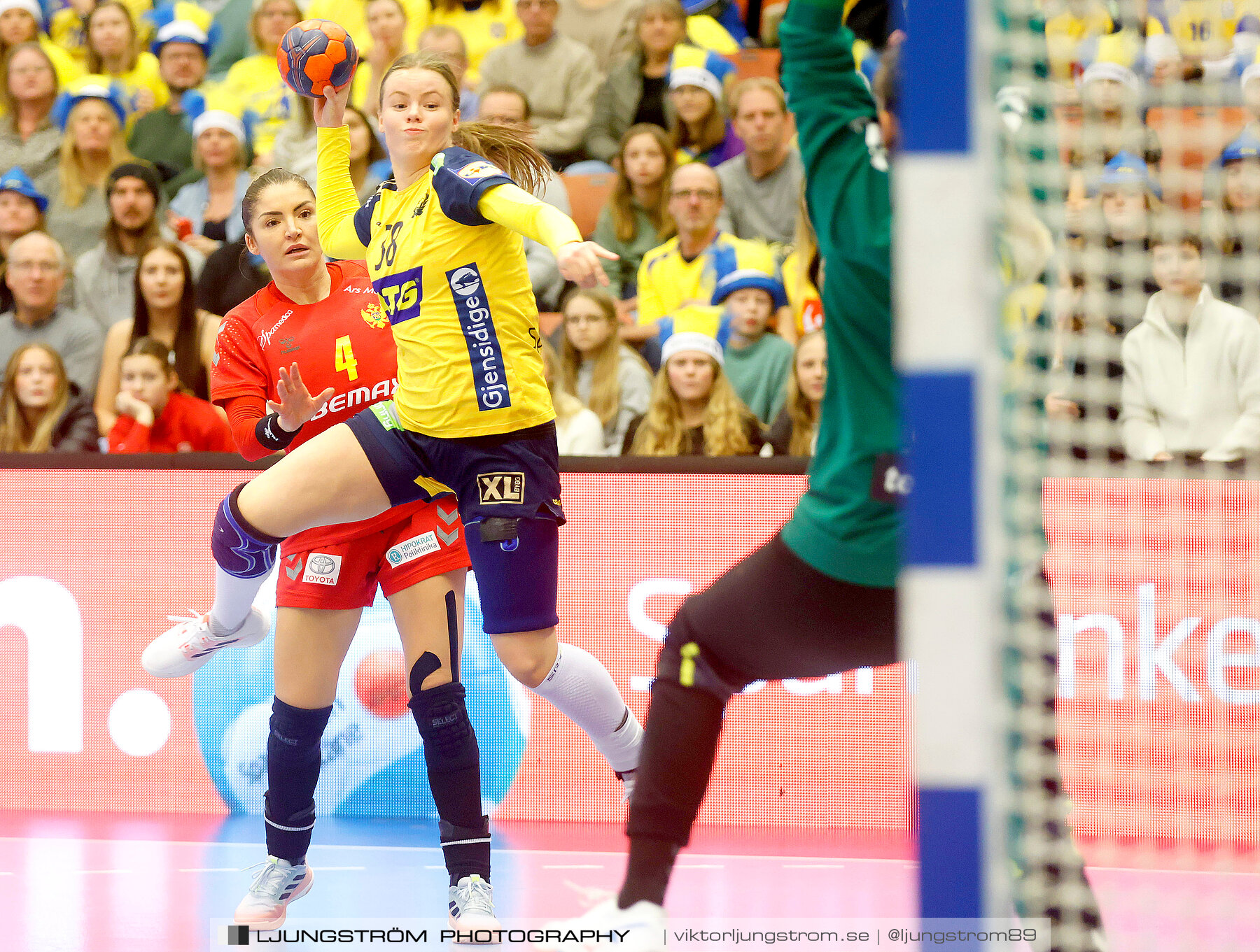 Landskamp Sverige-Montenegro 31-26,dam,Arena Skövde,Skövde,Sverige,Handboll,,2021,273071