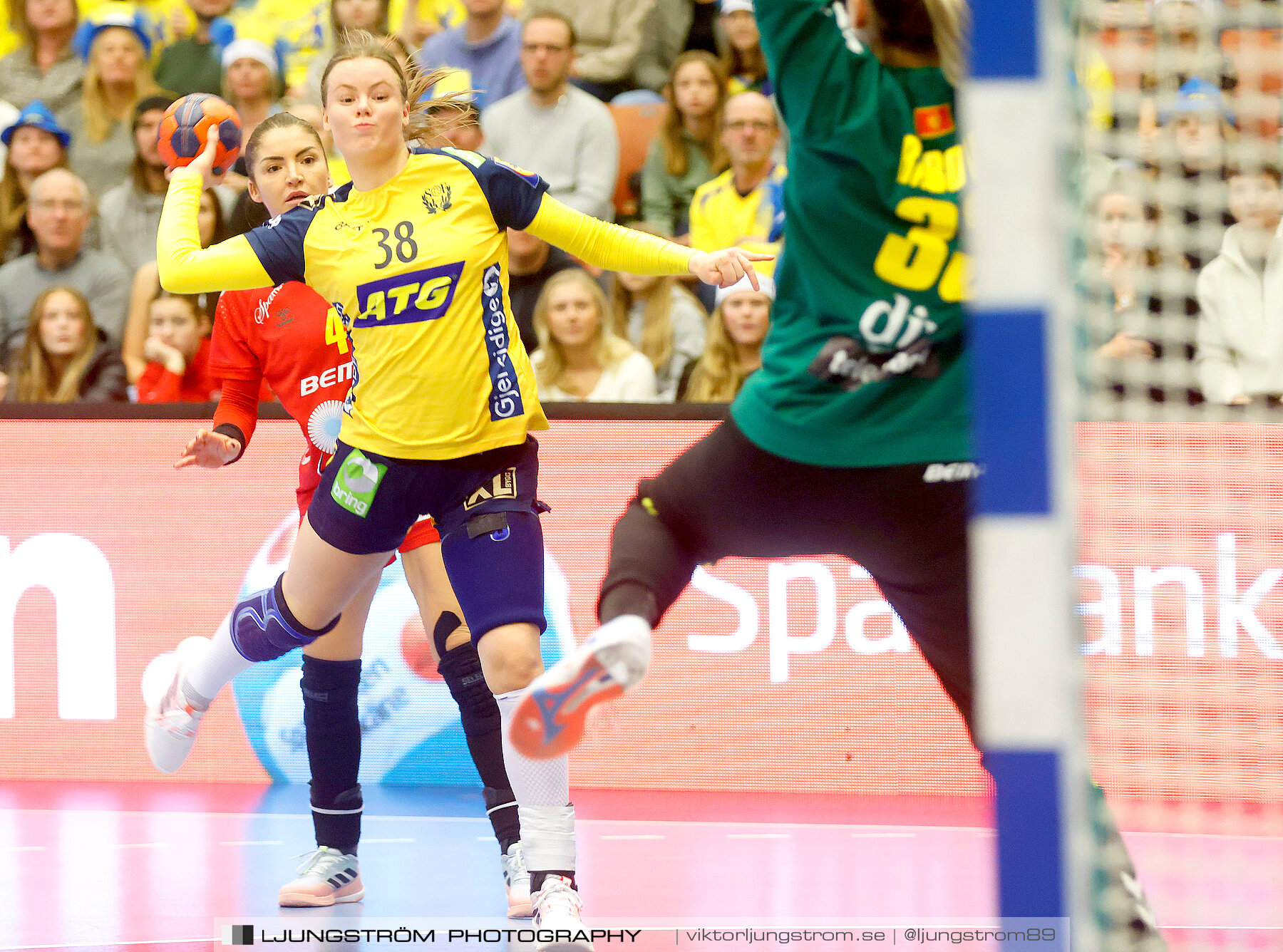 Landskamp Sverige-Montenegro 31-26,dam,Arena Skövde,Skövde,Sverige,Handboll,,2021,273072