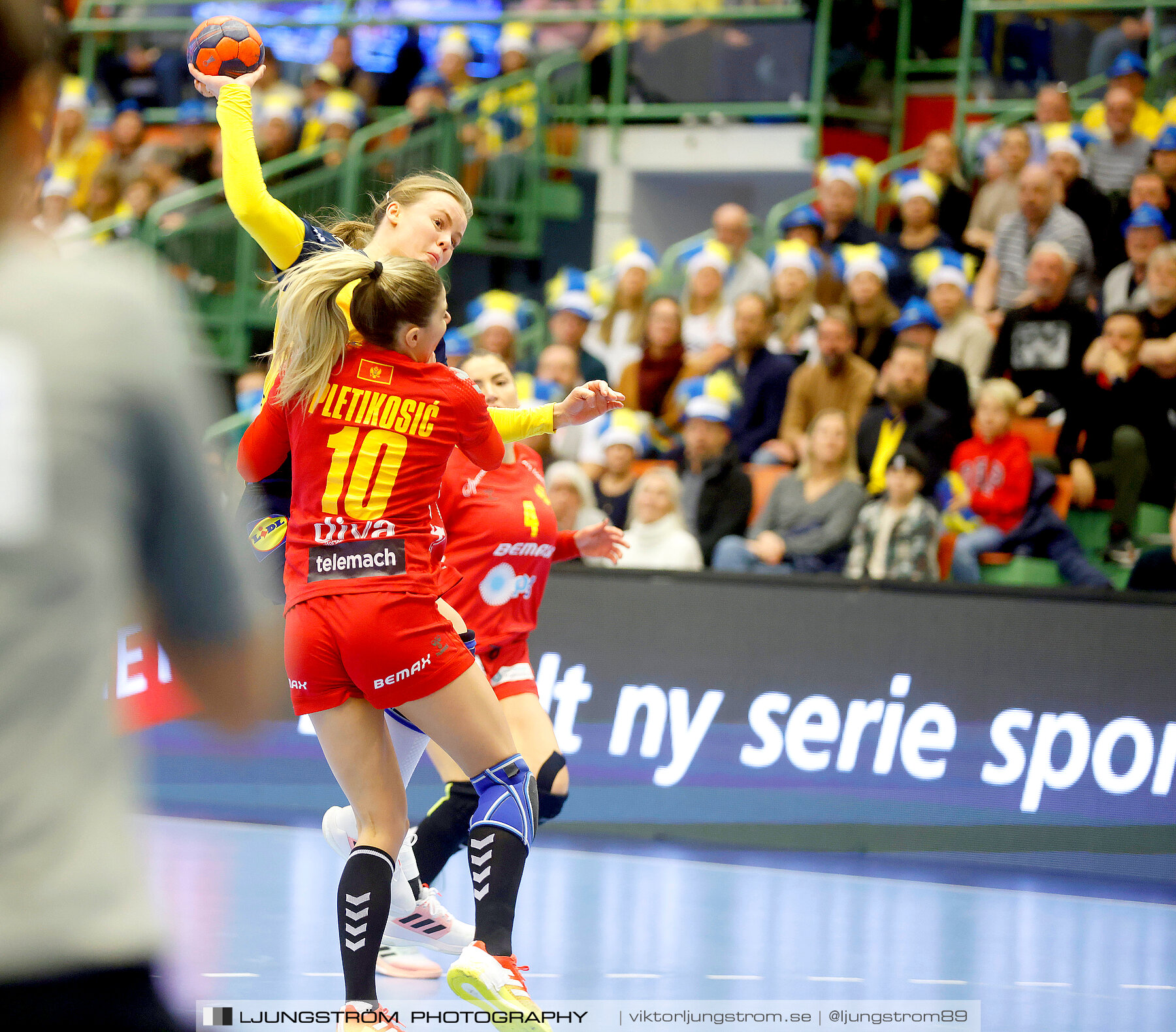 Landskamp Sverige-Montenegro 31-26,dam,Arena Skövde,Skövde,Sverige,Handboll,,2021,273076