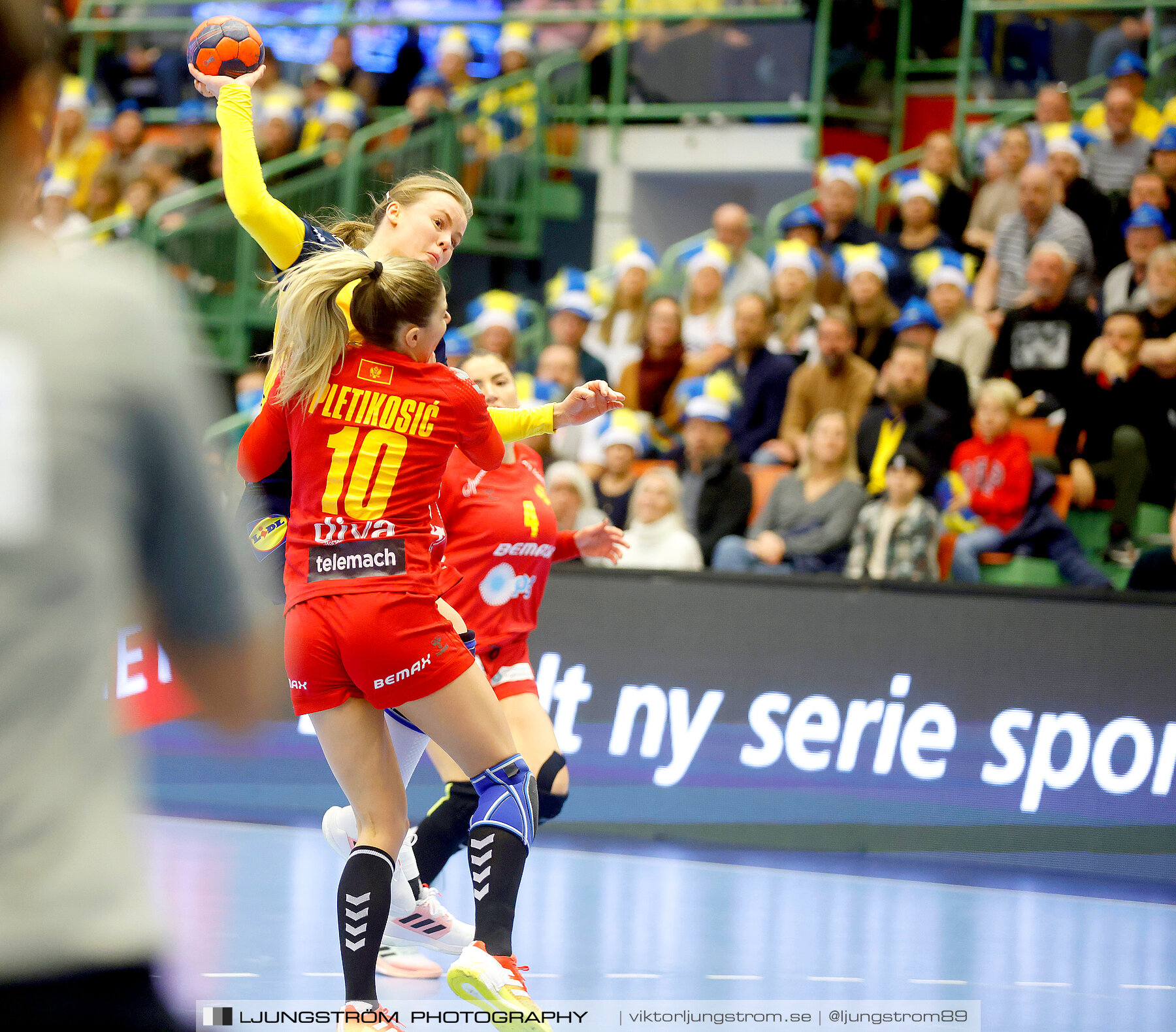 Landskamp Sverige-Montenegro 31-26,dam,Arena Skövde,Skövde,Sverige,Handboll,,2021,273076