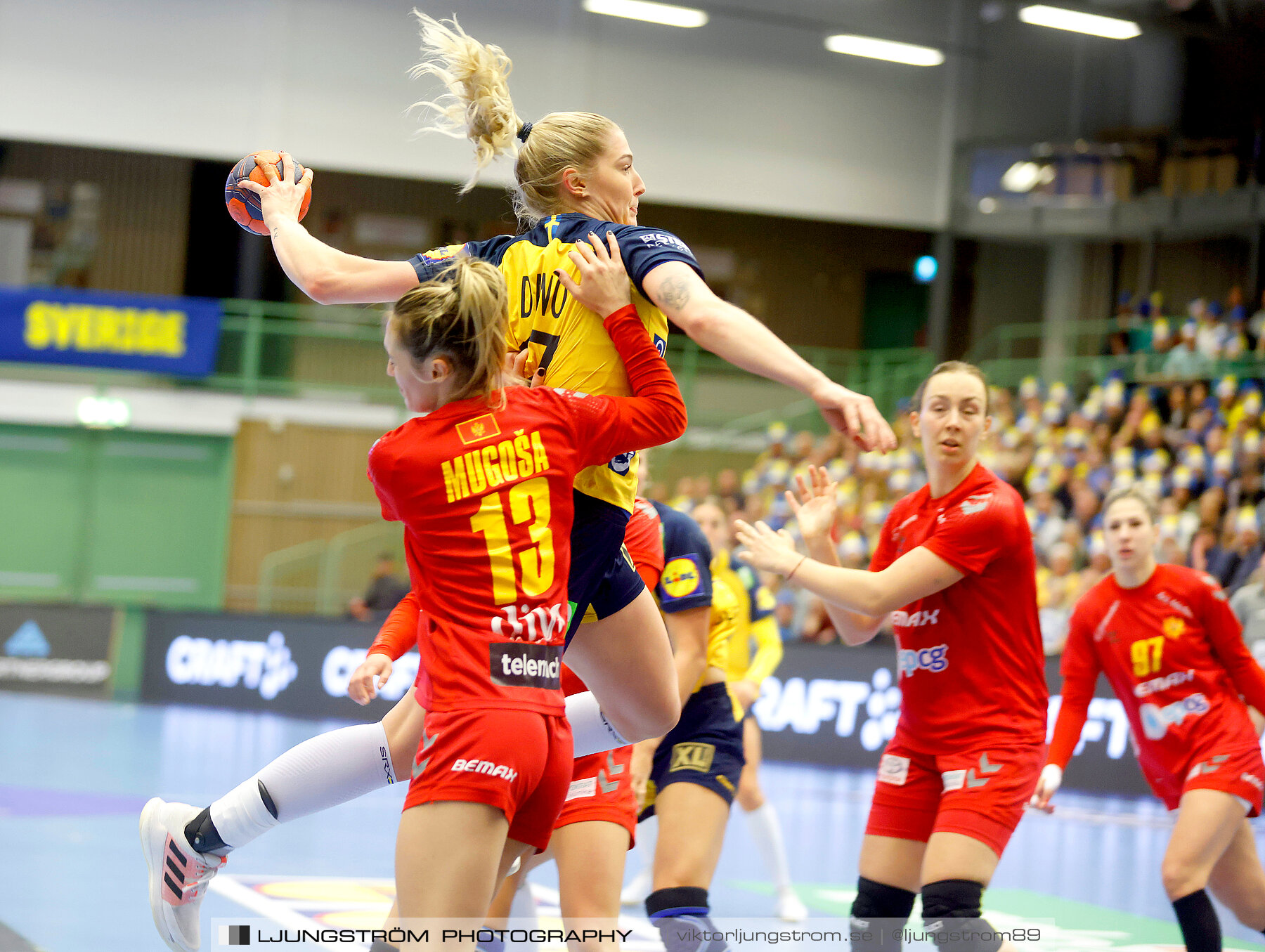 Landskamp Sverige-Montenegro 31-26,dam,Arena Skövde,Skövde,Sverige,Handboll,,2021,273079