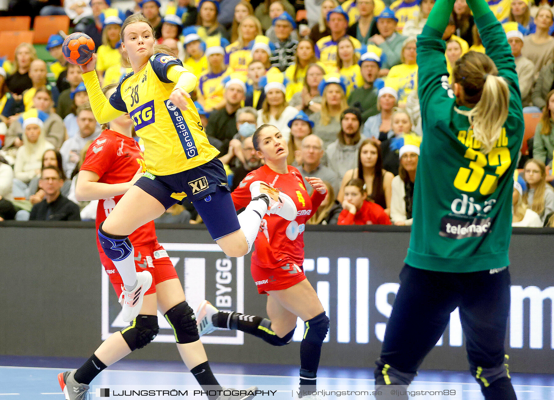 Landskamp Sverige-Montenegro 31-26,dam,Arena Skövde,Skövde,Sverige,Handboll,,2021,273087