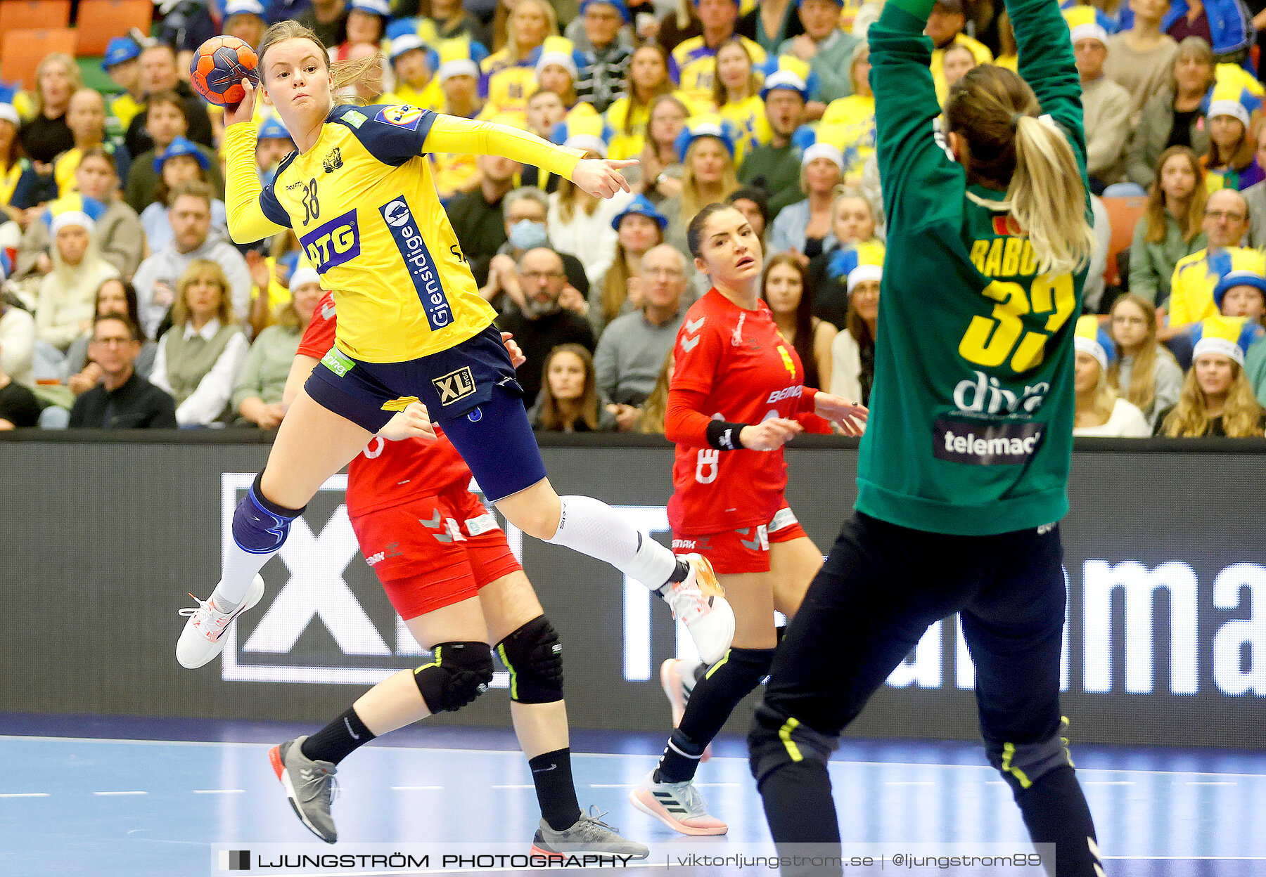 Landskamp Sverige-Montenegro 31-26,dam,Arena Skövde,Skövde,Sverige,Handboll,,2021,273088