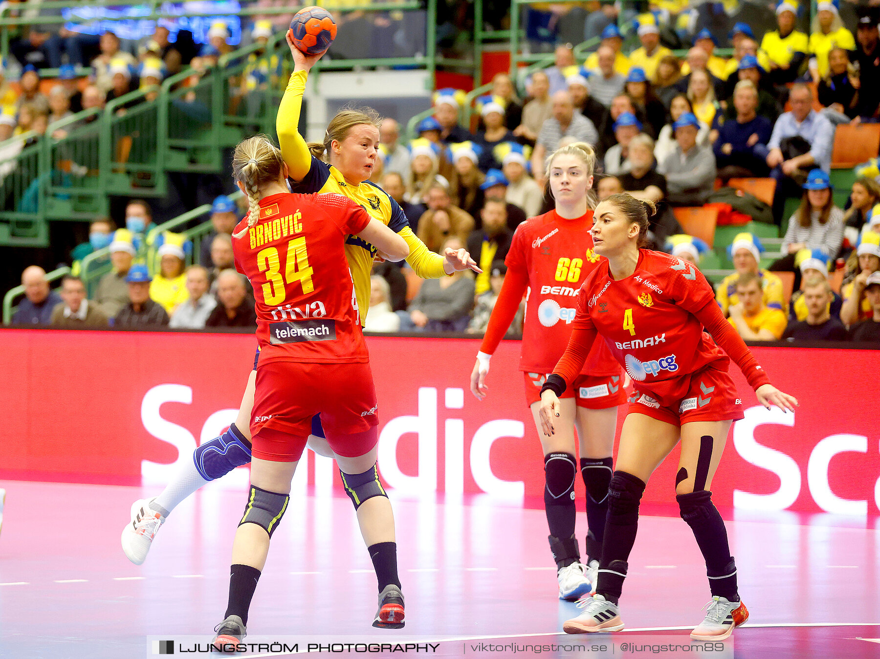 Landskamp Sverige-Montenegro 31-26,dam,Arena Skövde,Skövde,Sverige,Handboll,,2021,273099