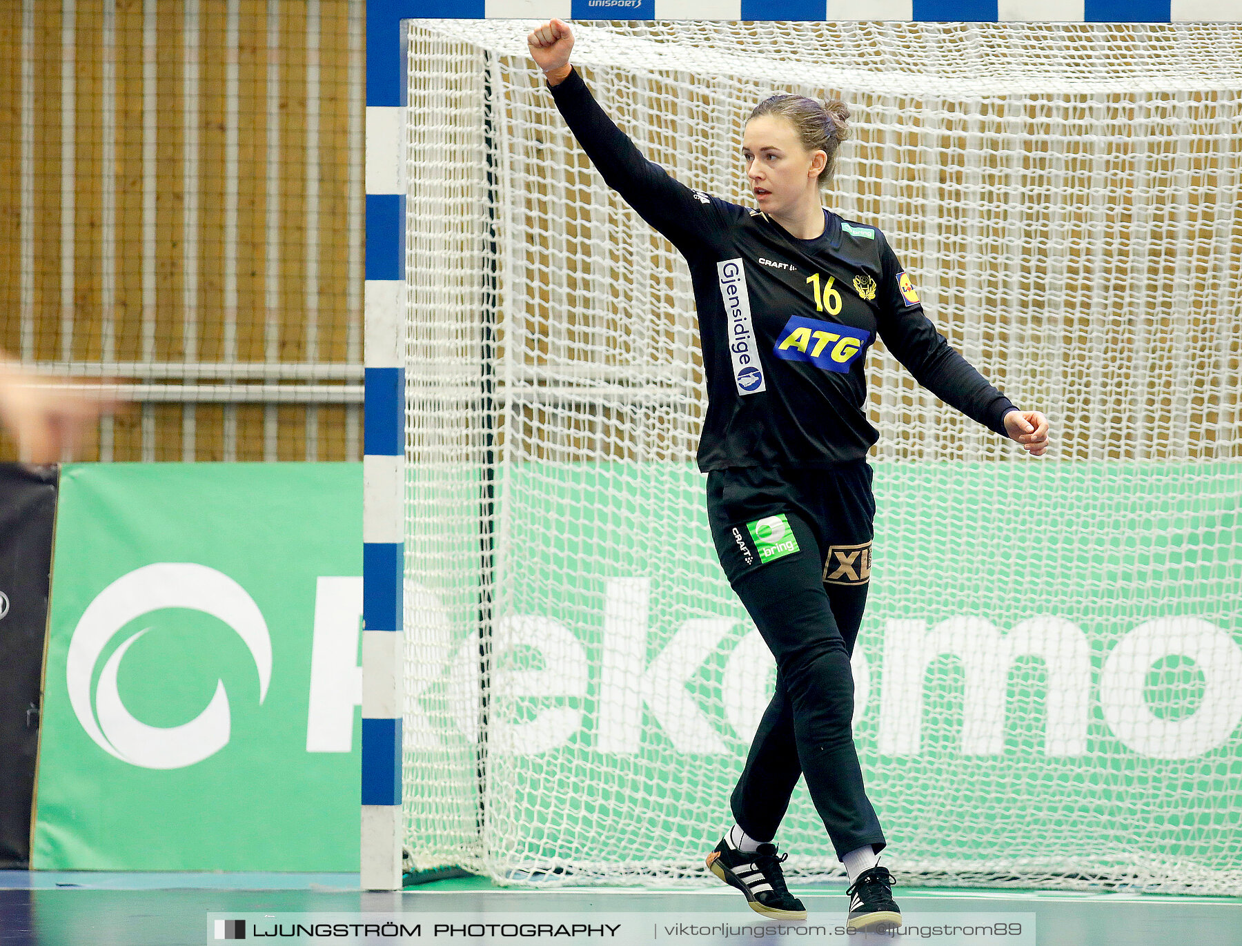 Landskamp Sverige-Montenegro 31-26,dam,Arena Skövde,Skövde,Sverige,Handboll,,2021,273187