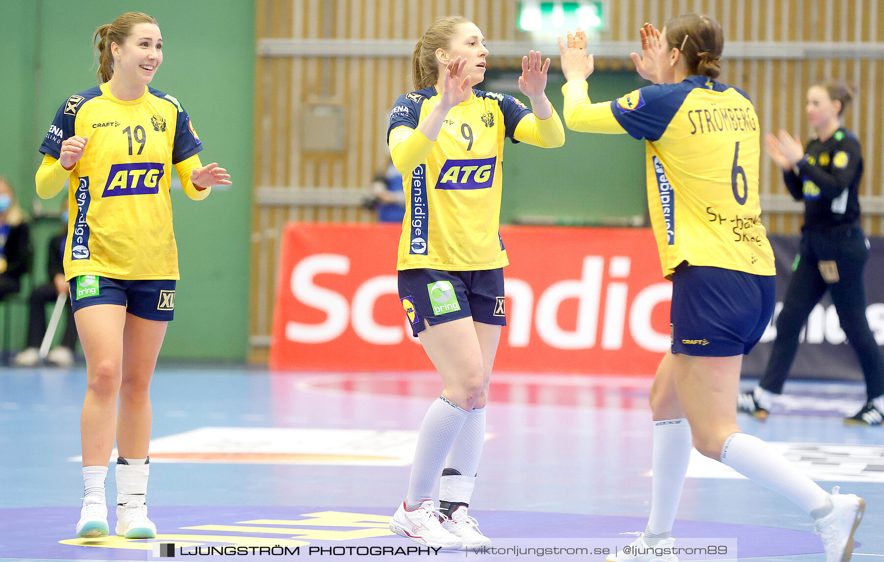 Landskamp Sverige-Montenegro 31-26,dam,Arena Skövde,Skövde,Sverige,Handboll,,2021,273212