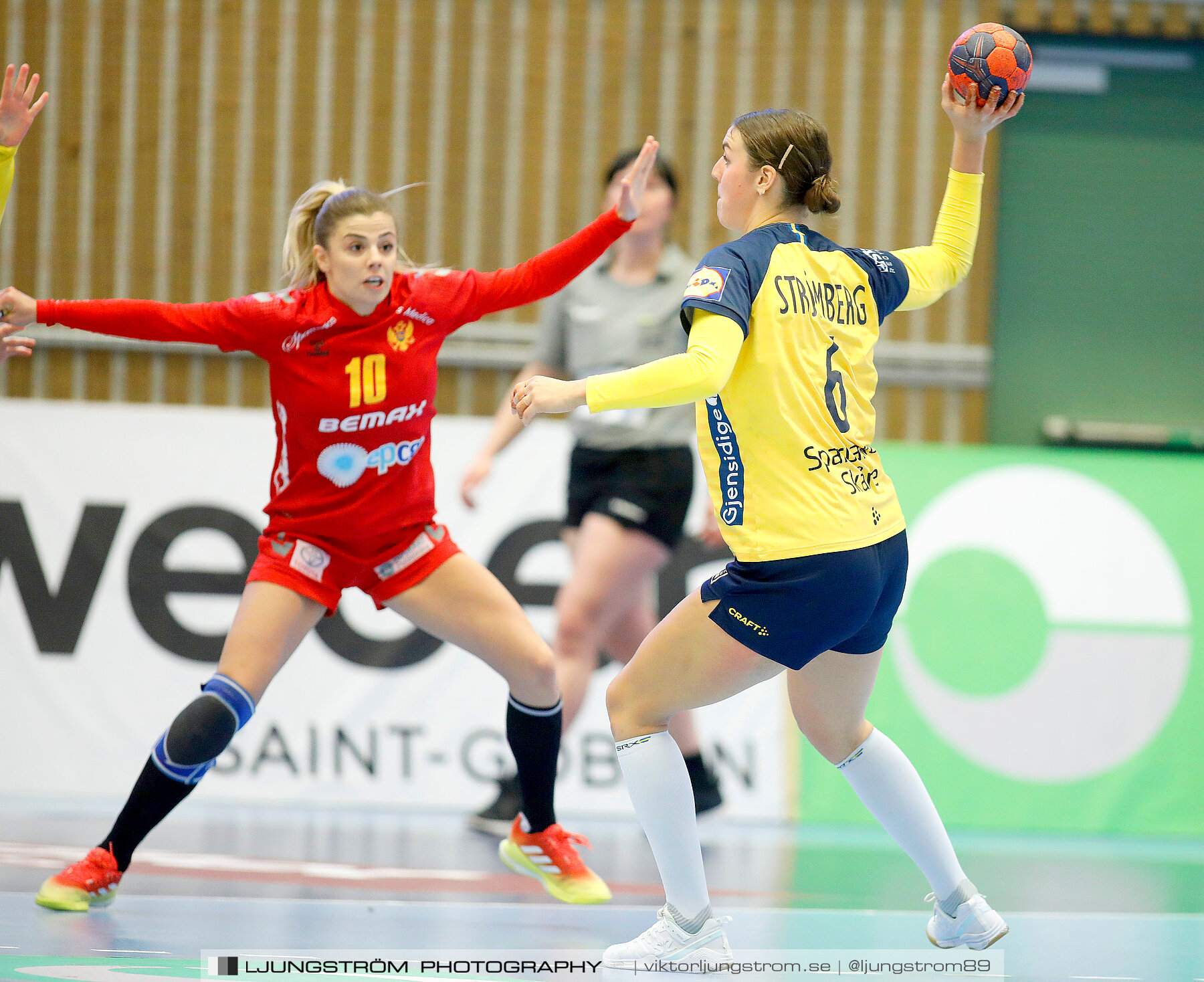 Landskamp Sverige-Montenegro 31-26,dam,Arena Skövde,Skövde,Sverige,Handboll,,2021,273226