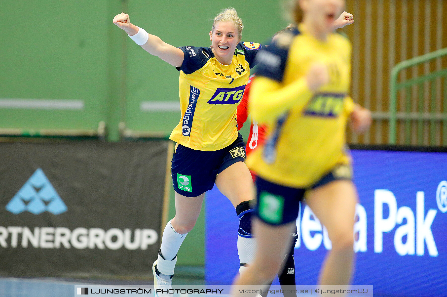 Landskamp Sverige-Montenegro 31-26,dam,Arena Skövde,Skövde,Sverige,Handboll,,2021,273240