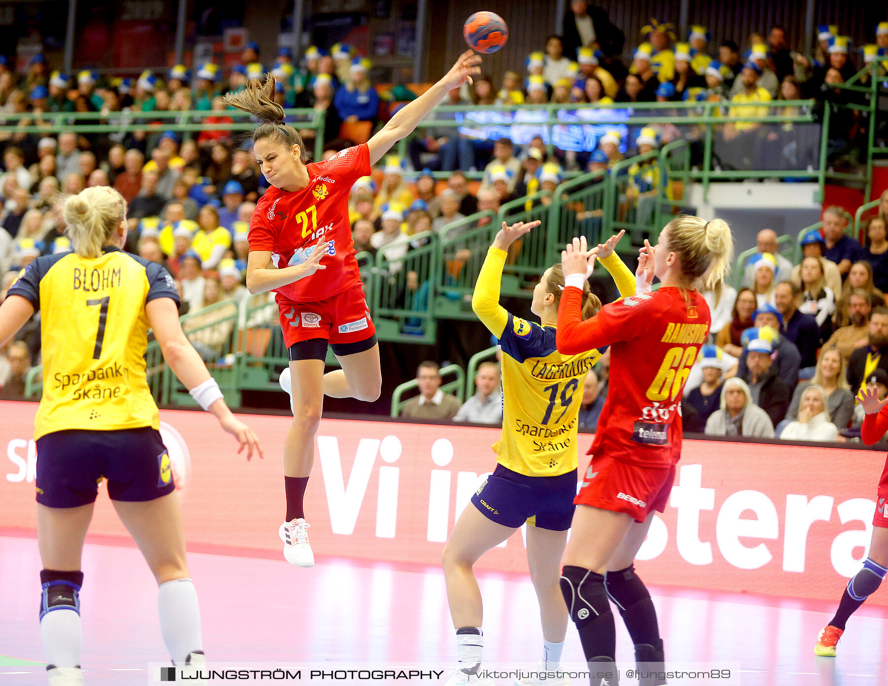 Landskamp Sverige-Montenegro 31-26,dam,Arena Skövde,Skövde,Sverige,Handboll,,2021,273288