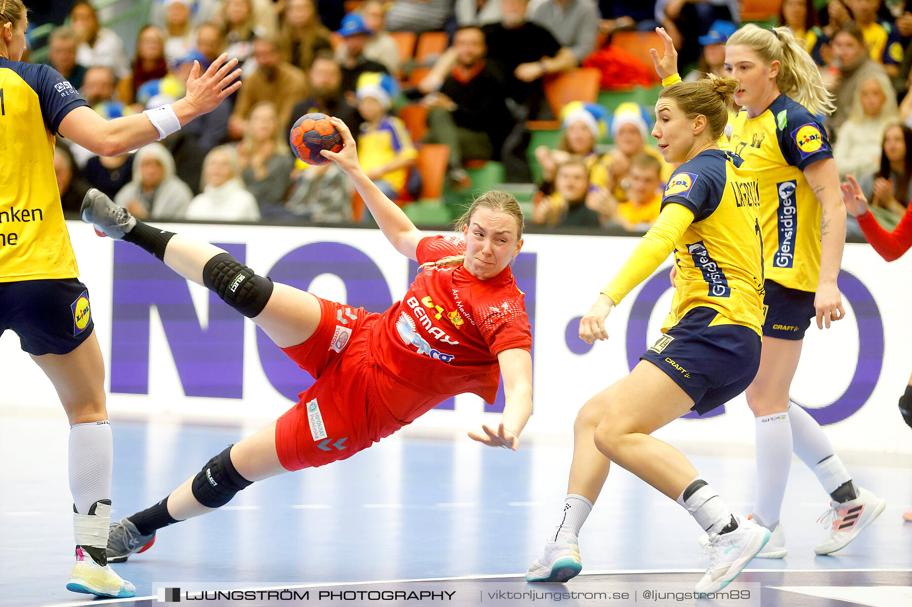 Landskamp Sverige-Montenegro 31-26,dam,Arena Skövde,Skövde,Sverige,Handboll,,2021,273290