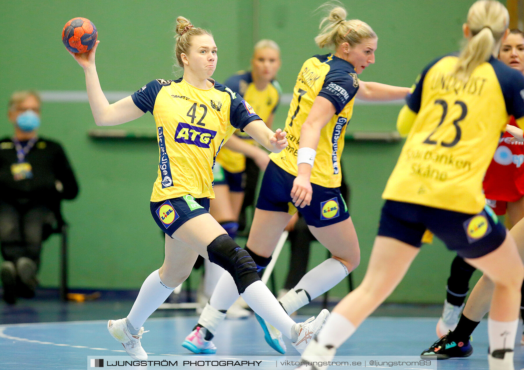 Landskamp Sverige-Montenegro 31-26,dam,Arena Skövde,Skövde,Sverige,Handboll,,2021,273318