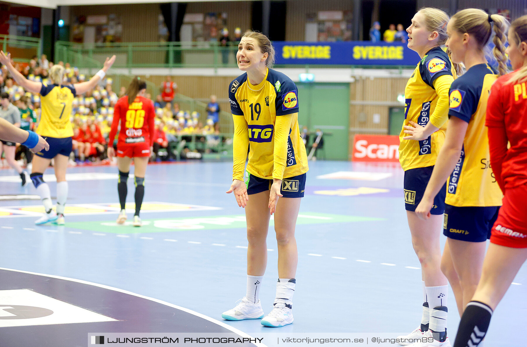 Landskamp Sverige-Montenegro 31-26,dam,Arena Skövde,Skövde,Sverige,Handboll,,2021,273332