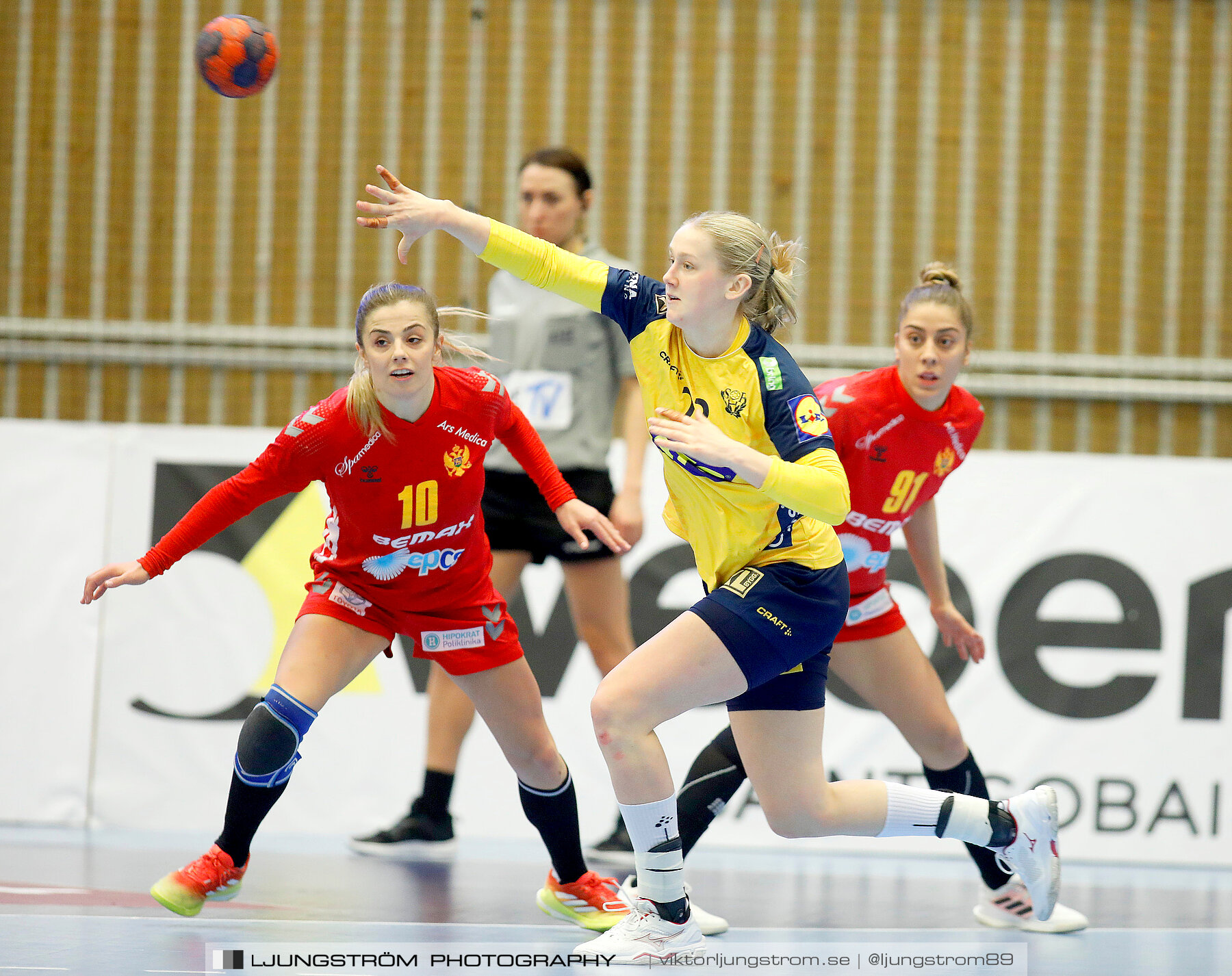 Landskamp Sverige-Montenegro 31-26,dam,Arena Skövde,Skövde,Sverige,Handboll,,2021,273339