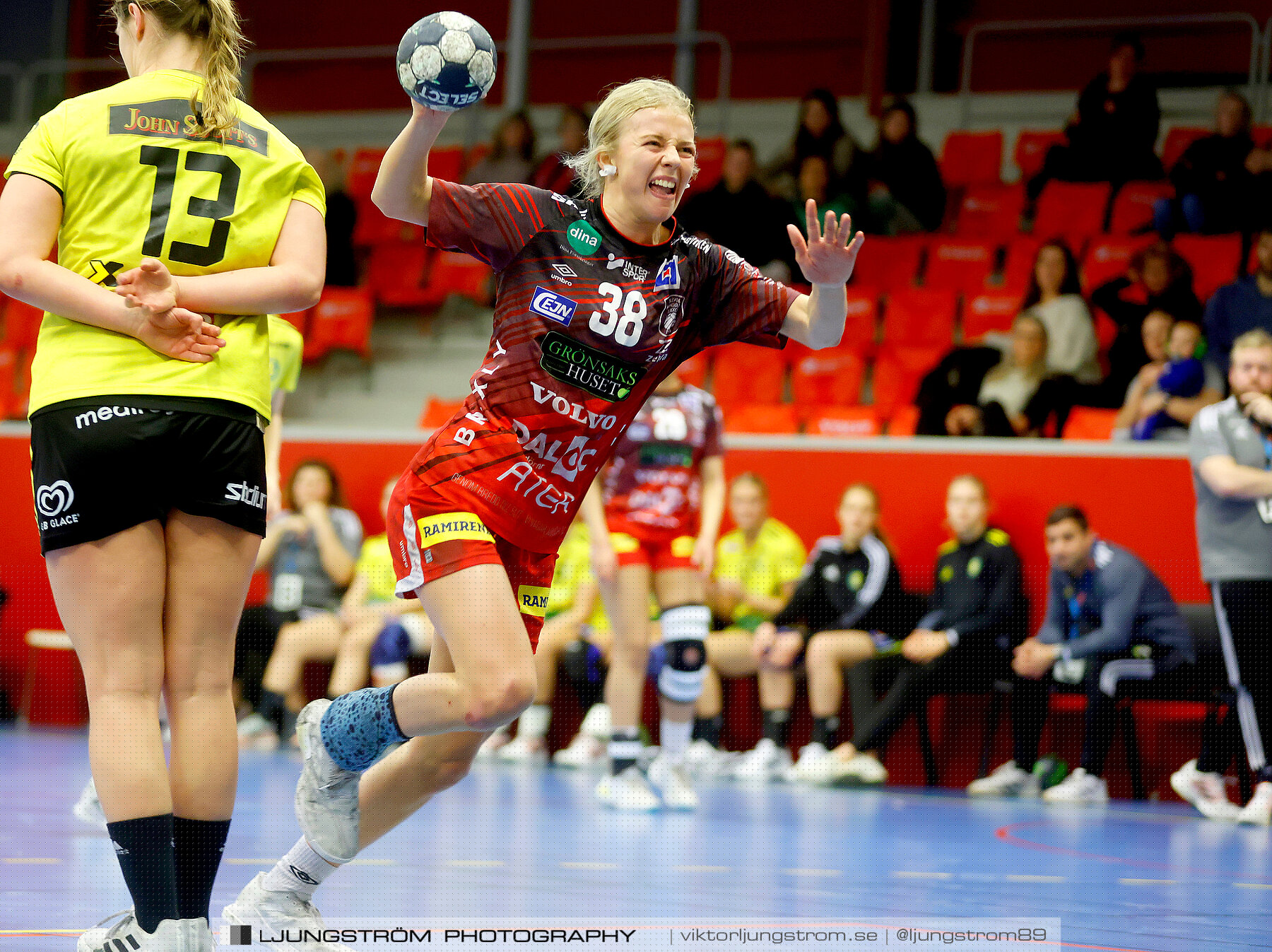 HF Somby/Skövde-HK S-hof 22-39,dam,Skövde Idrottshall,Skövde,Sverige,Handboll,,2022,274853