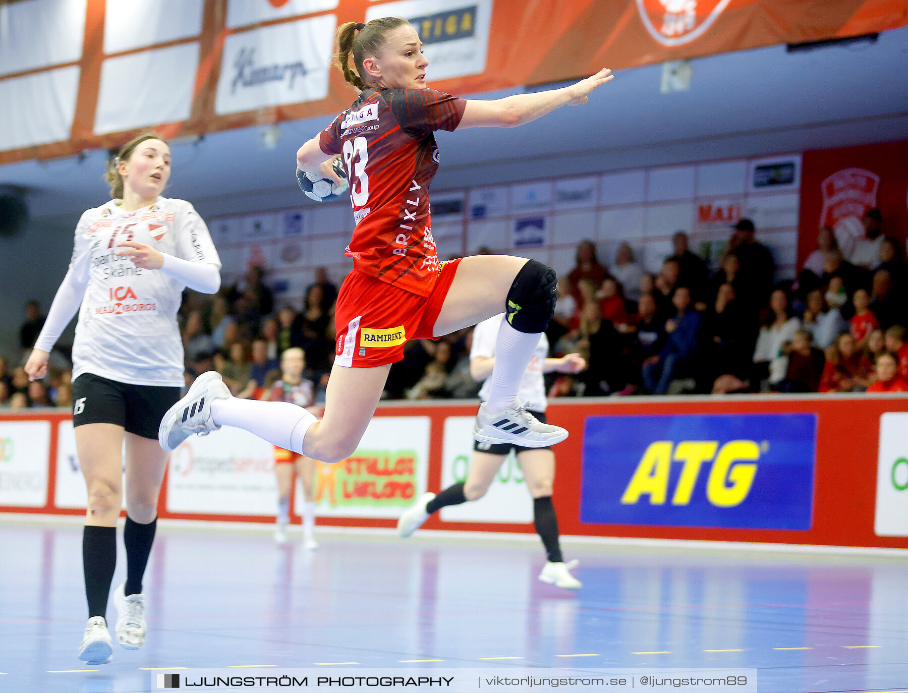 Skövde HF-Lugi HF 32-26,dam,Skövde Idrottshall,Skövde,Sverige,Handboll,,2022,275147