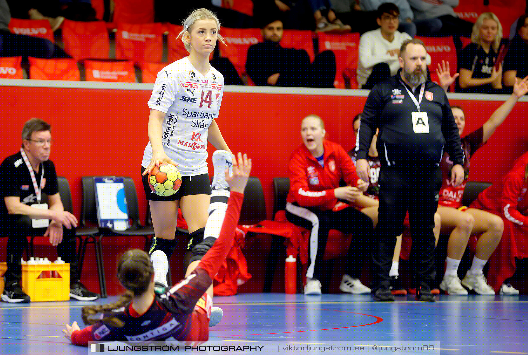 Skövde HF-Lugi HF 32-26,dam,Skövde Idrottshall,Skövde,Sverige,Handboll,,2022,275288