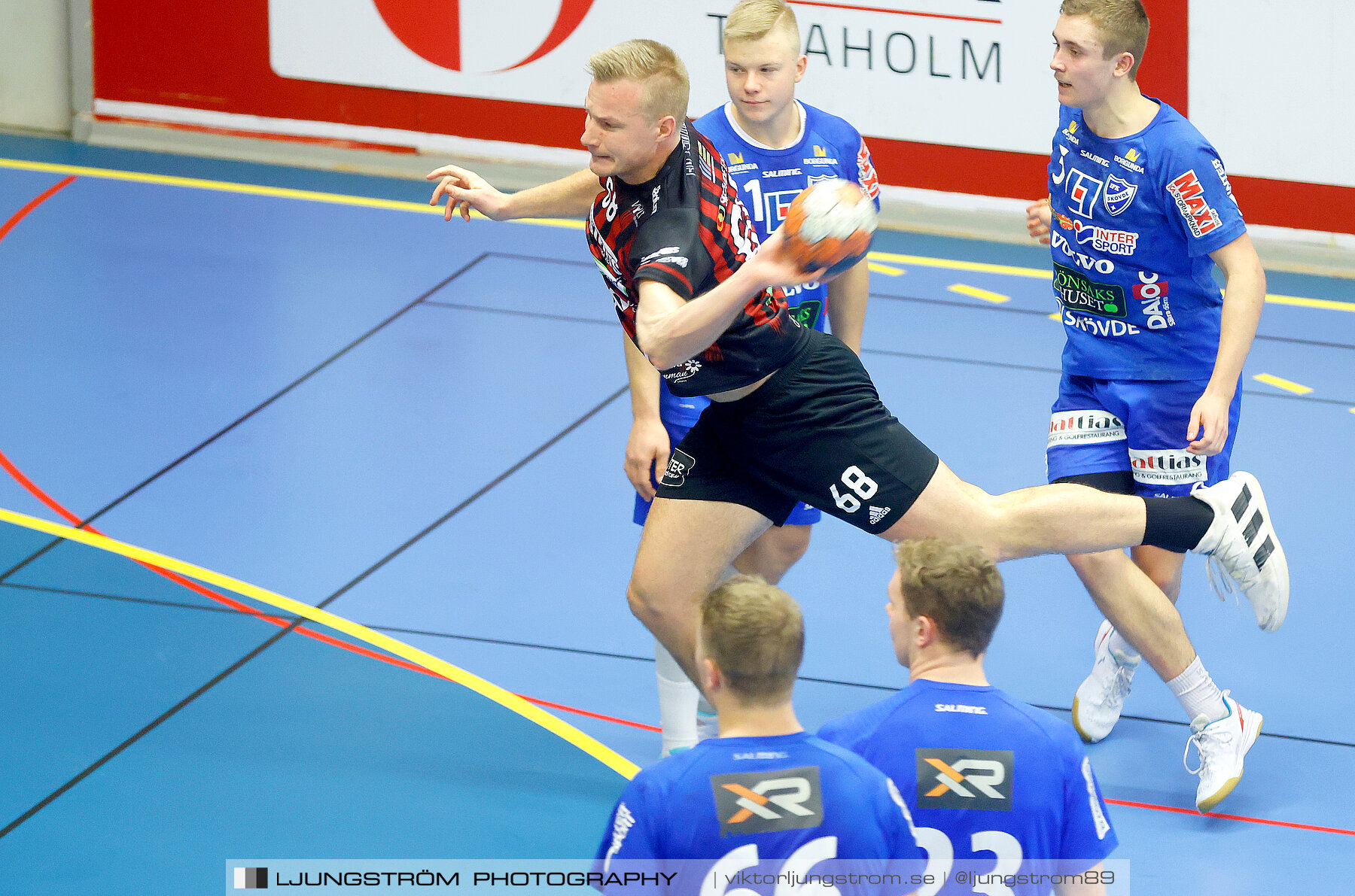 HK Country-HK Skövde 24-27,herr,Skövde Idrottshall,Skövde,Sverige,Handboll,,2021,276372