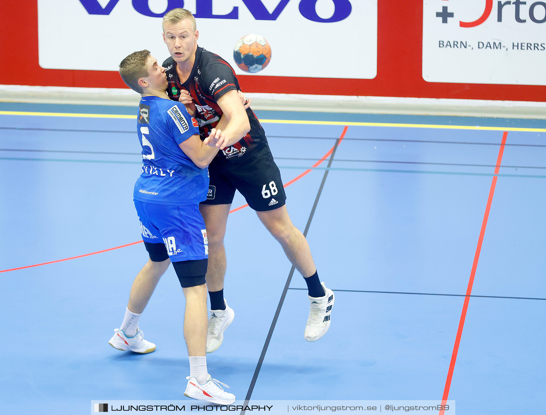 HK Country-HK Skövde 24-27,herr,Skövde Idrottshall,Skövde,Sverige,Handboll,,2021,276379