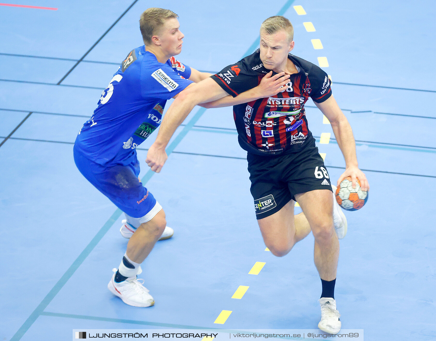 HK Country-HK Skövde 24-27,herr,Skövde Idrottshall,Skövde,Sverige,Handboll,,2021,276383