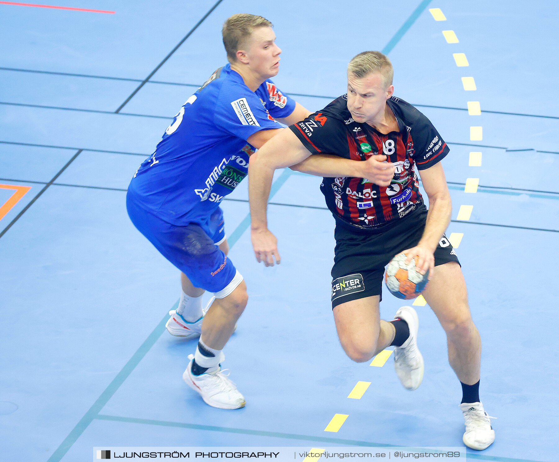 HK Country-HK Skövde 24-27,herr,Skövde Idrottshall,Skövde,Sverige,Handboll,,2021,276384