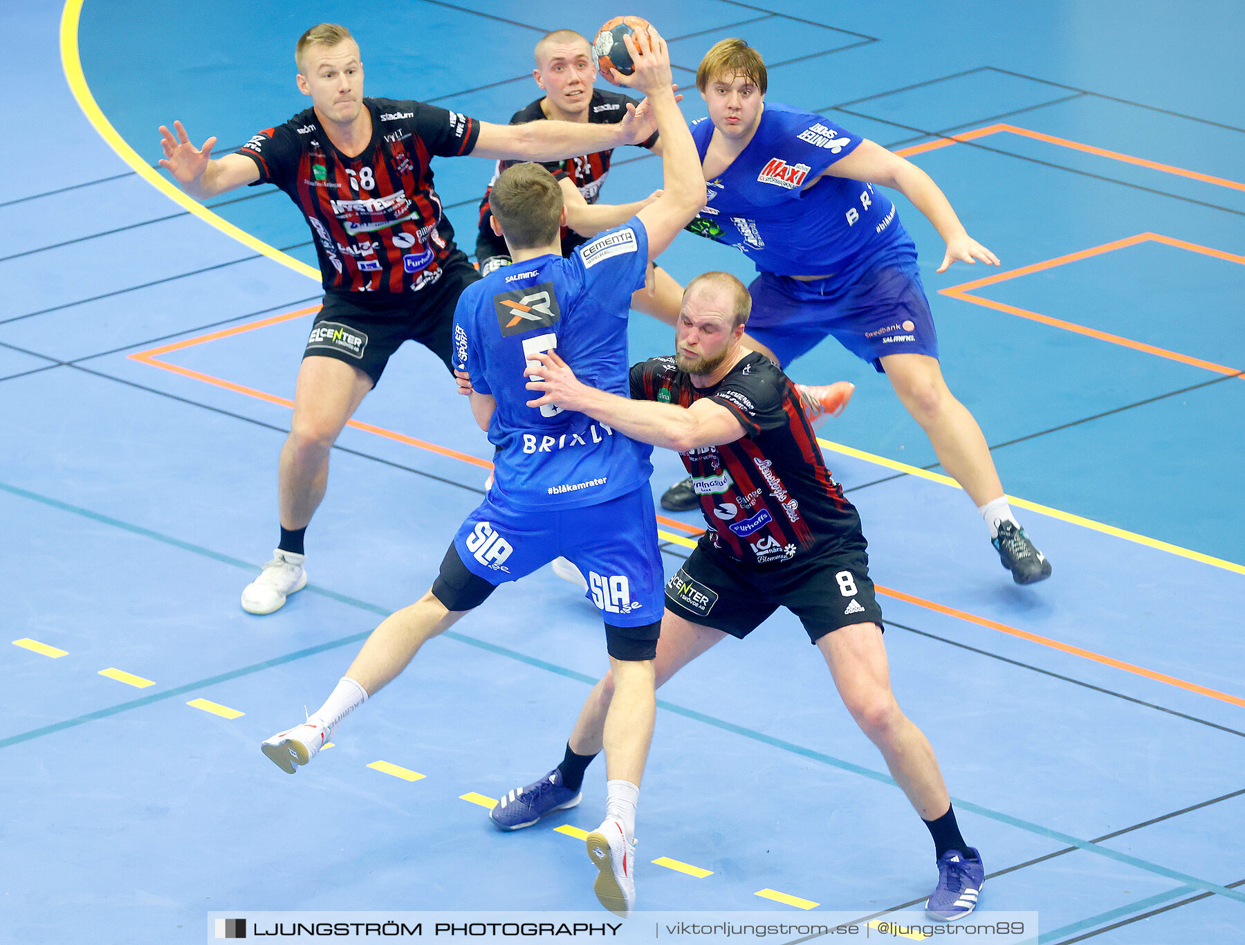 HK Country-HK Skövde 24-27,herr,Skövde Idrottshall,Skövde,Sverige,Handboll,,2021,276389