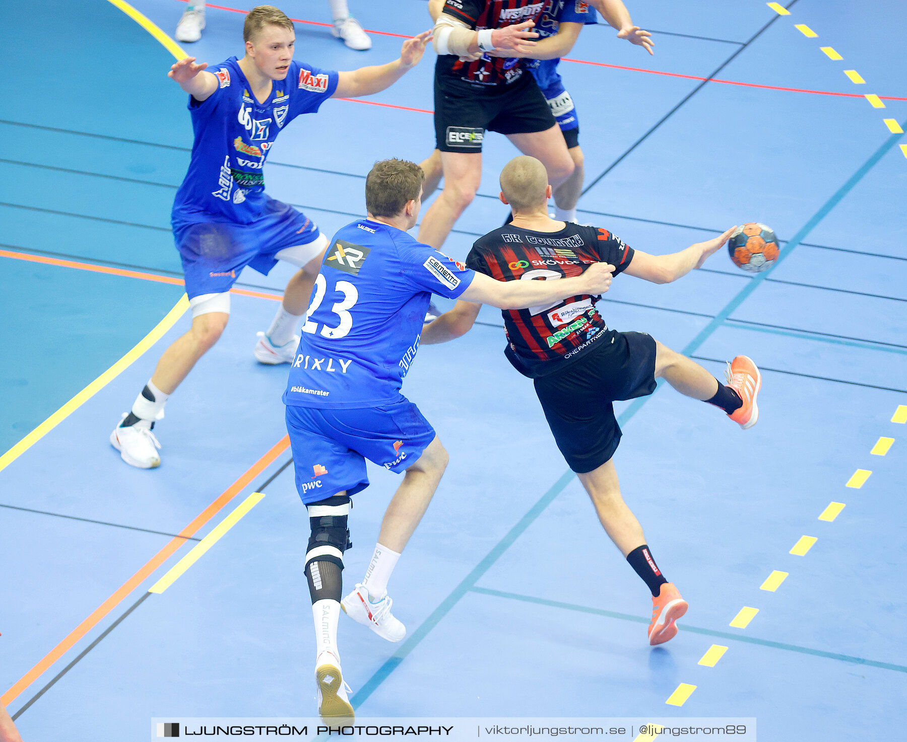 HK Country-HK Skövde 24-27,herr,Skövde Idrottshall,Skövde,Sverige,Handboll,,2021,276391