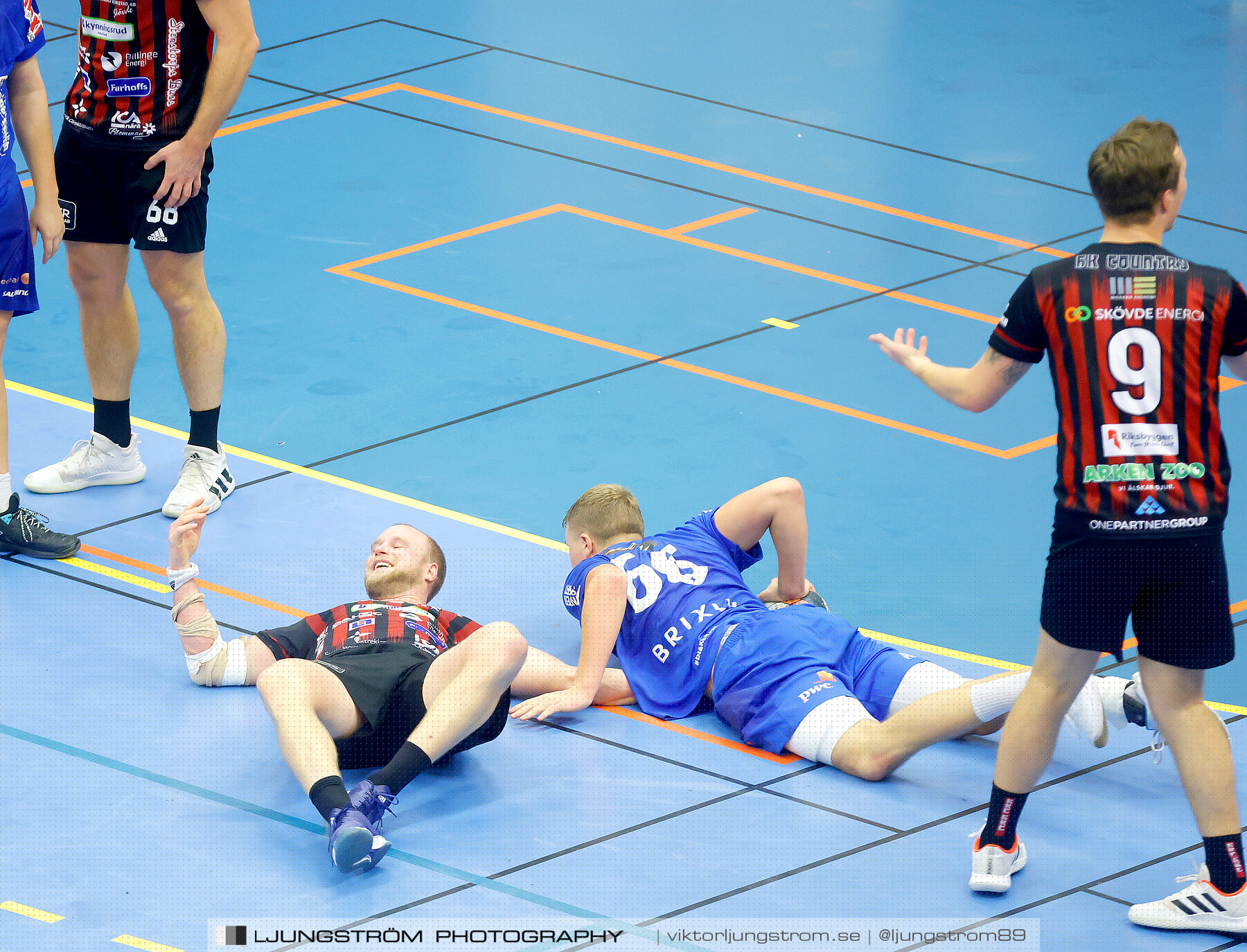 HK Country-HK Skövde 24-27,herr,Skövde Idrottshall,Skövde,Sverige,Handboll,,2021,276405