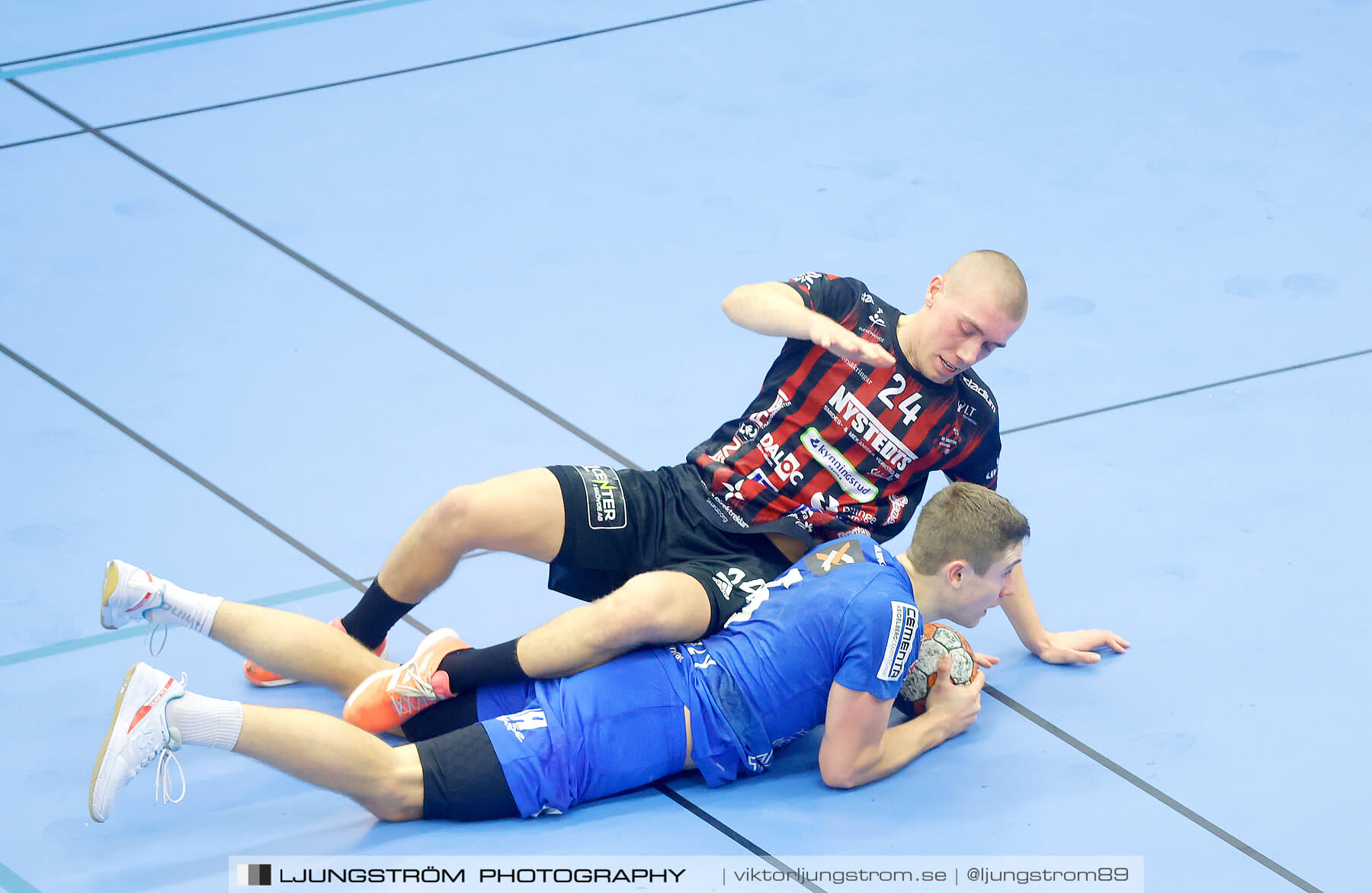 HK Country-HK Skövde 24-27,herr,Skövde Idrottshall,Skövde,Sverige,Handboll,,2021,276414