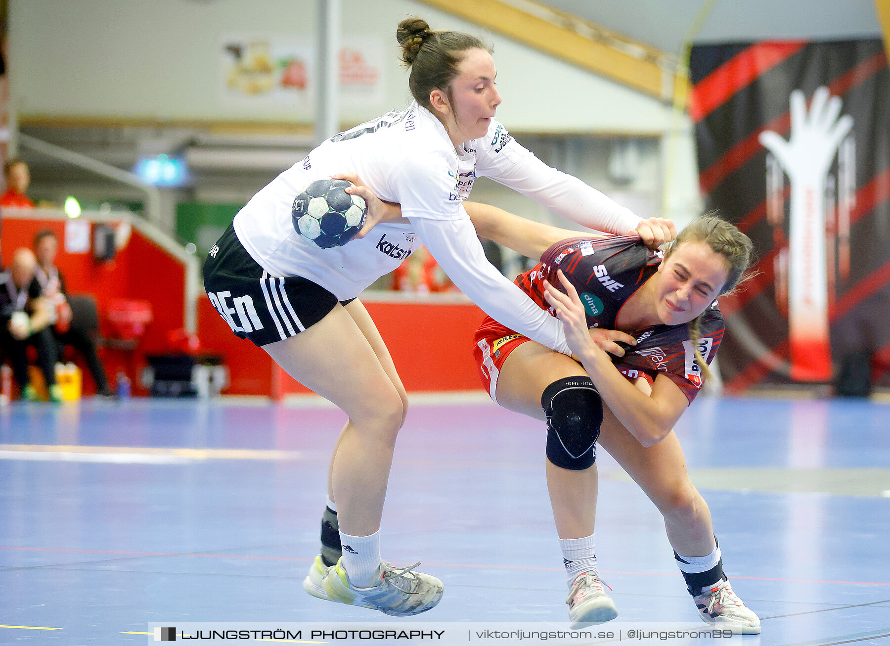 Skövde HF-Kungälvs HK 27-34,dam,Skövde Idrottshall,Skövde,Sverige,Handboll,,2022,277354