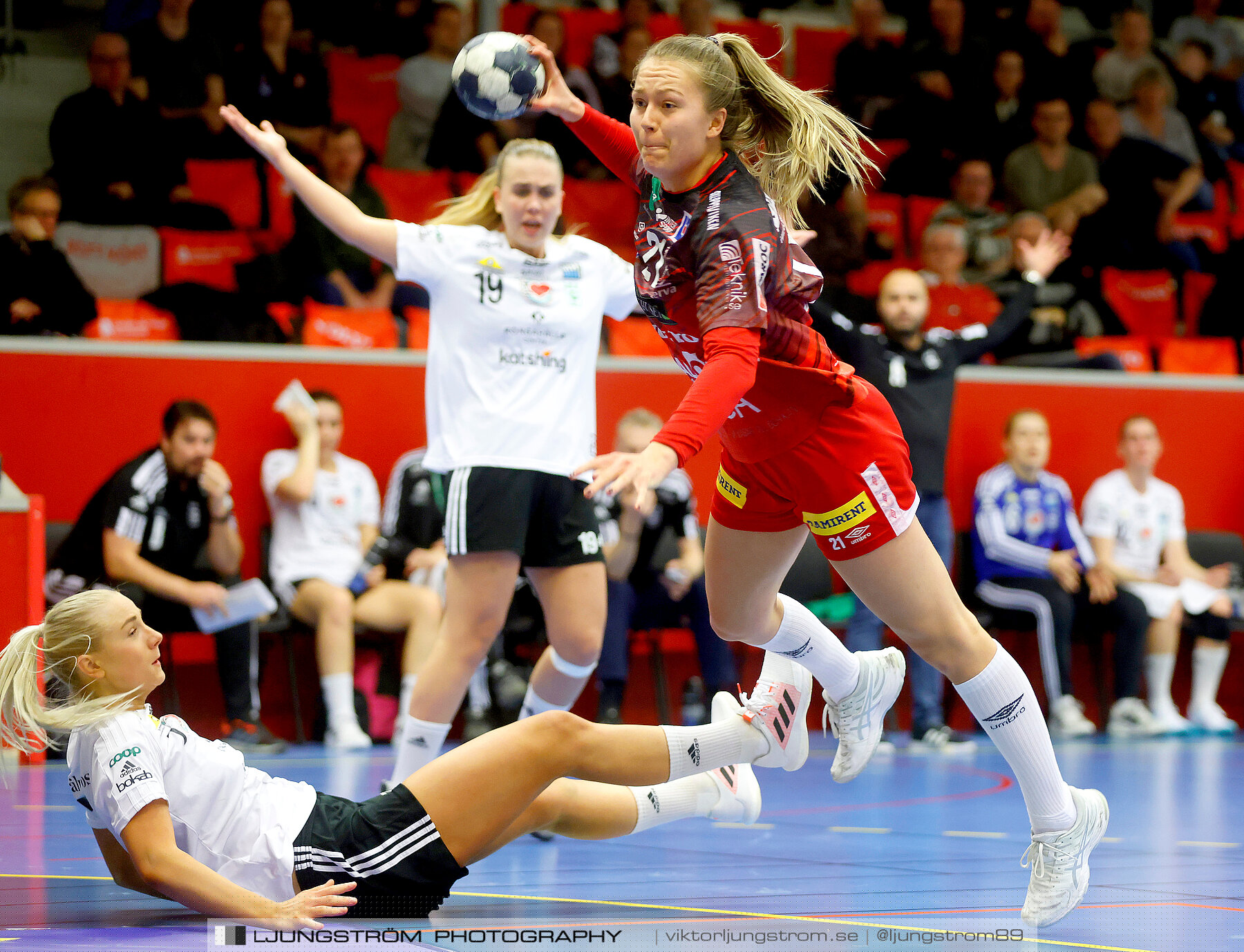 Skövde HF-Kungälvs HK 27-34,dam,Skövde Idrottshall,Skövde,Sverige,Handboll,,2022,277361