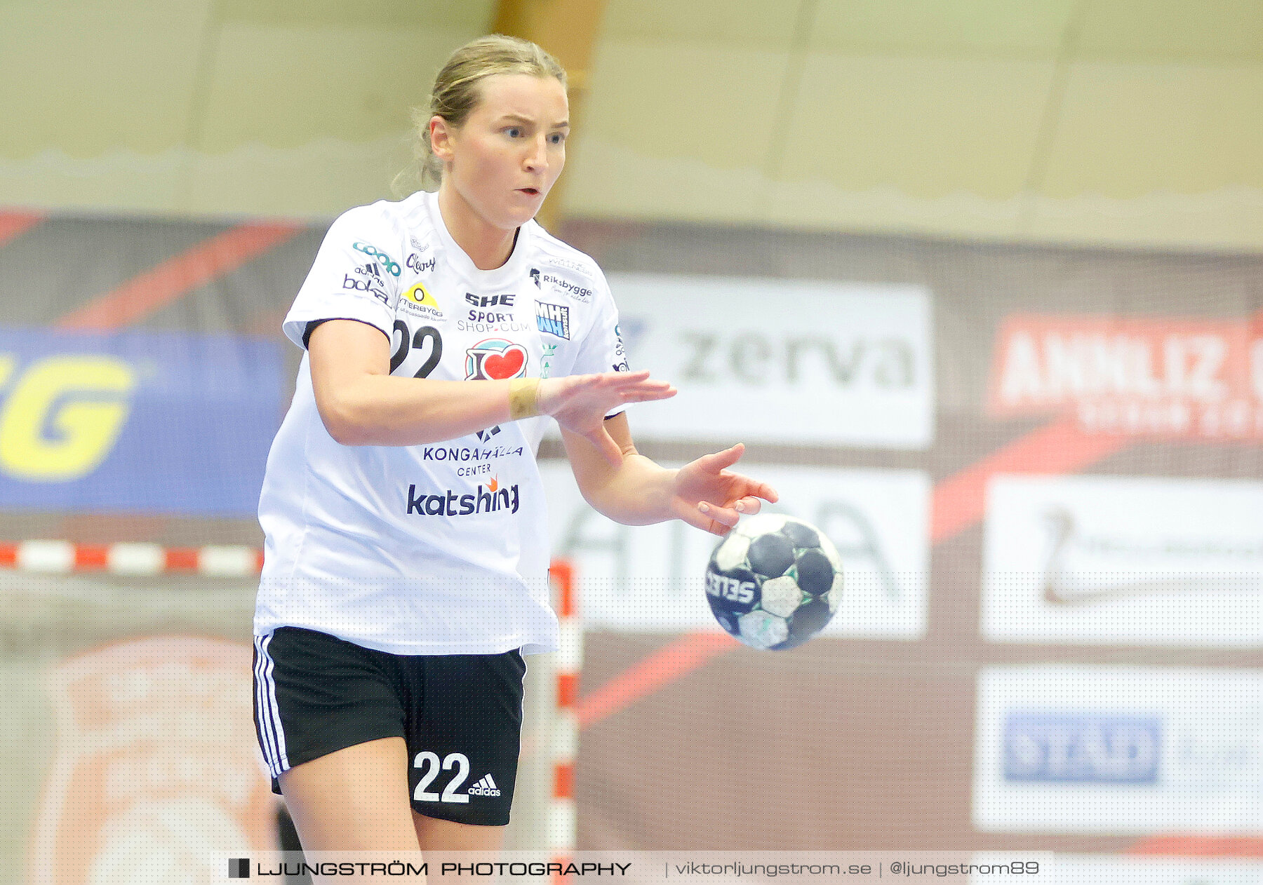 Skövde HF-Kungälvs HK 27-34,dam,Skövde Idrottshall,Skövde,Sverige,Handboll,,2022,277420