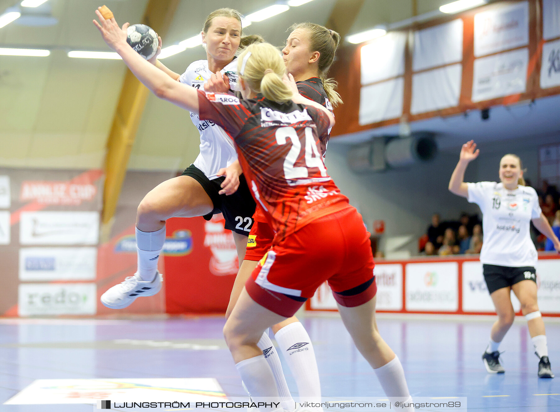 Skövde HF-Kungälvs HK 27-34,dam,Skövde Idrottshall,Skövde,Sverige,Handboll,,2022,277422