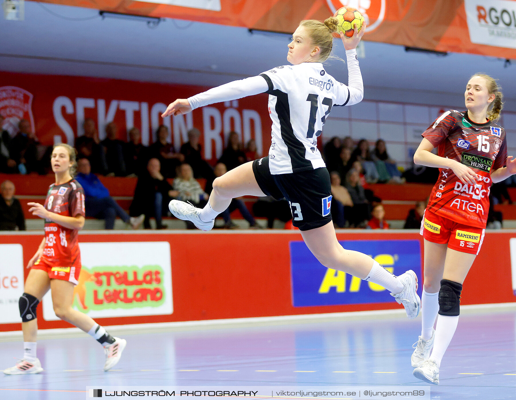 Skövde HF-VästeråsIrsta HF 24-27,dam,Skövde Idrottshall,Skövde,Sverige,Handboll,,2022,277926