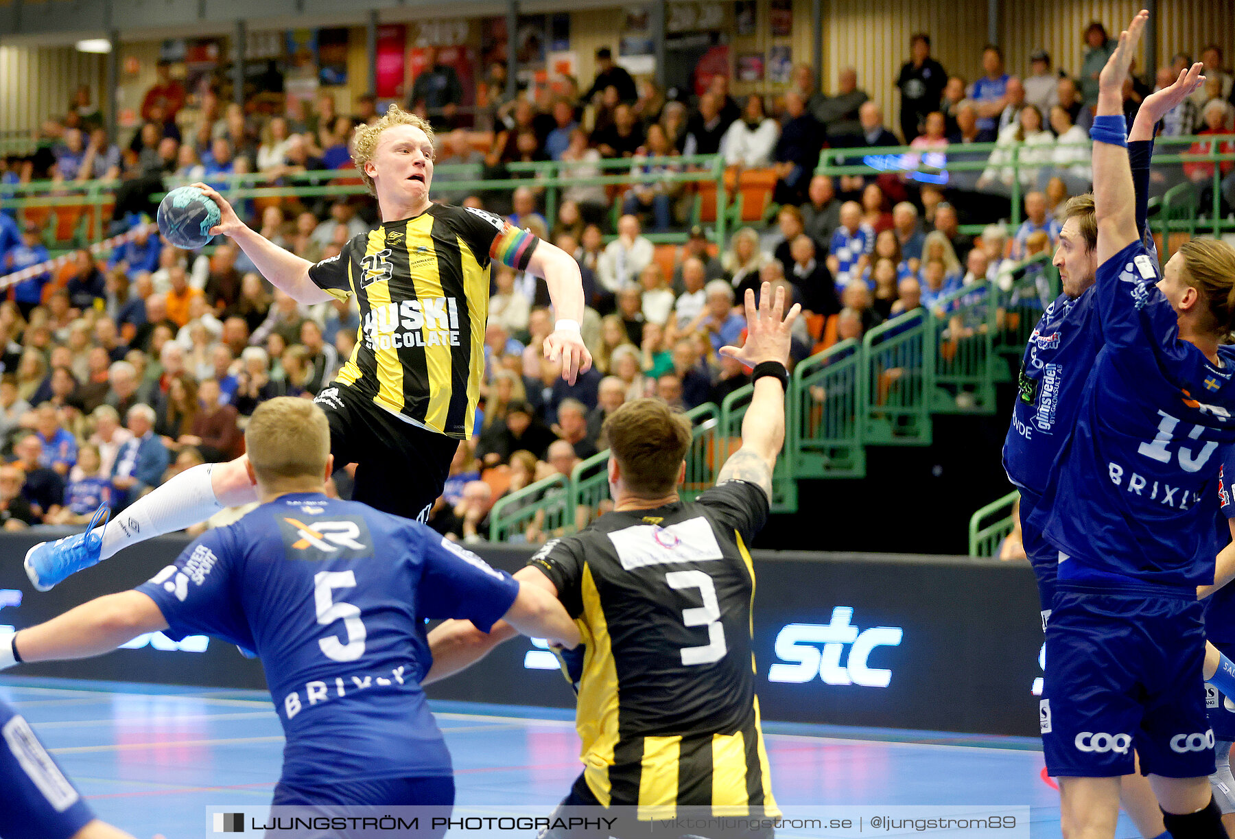 IFK Skövde HK-Hammarby IF HF 1/4-final 1 30-28,herr,Arena Skövde,Skövde,Sverige,Handboll,,2022,279237