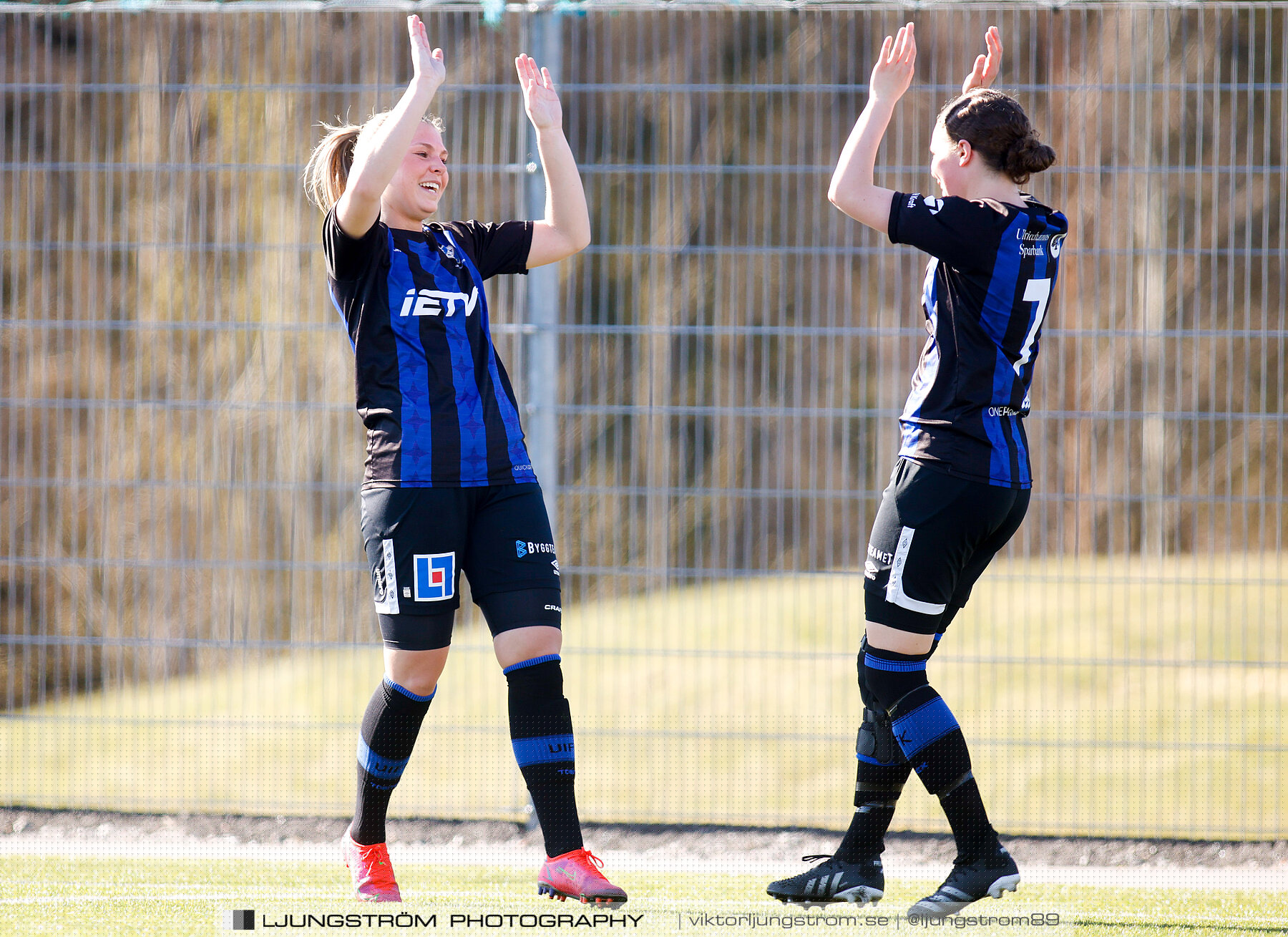 Ulricehamns IFK-Våmbs IF 6-2,dam,Lassalyckans IP,Ulricehamn,Sverige,Fotboll,,2022,282072
