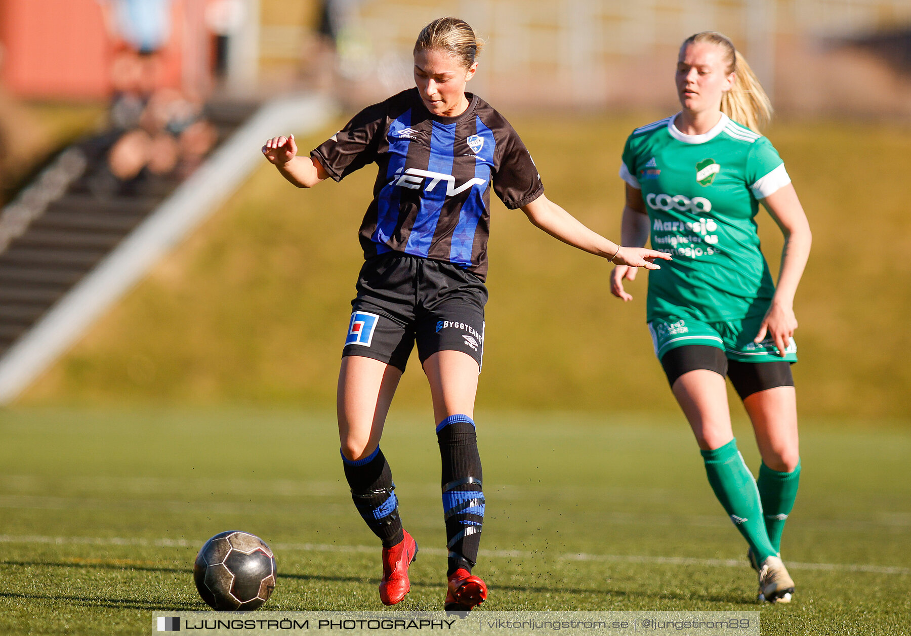 Ulricehamns IFK-Våmbs IF 6-2,dam,Lassalyckans IP,Ulricehamn,Sverige,Fotboll,,2022,282176