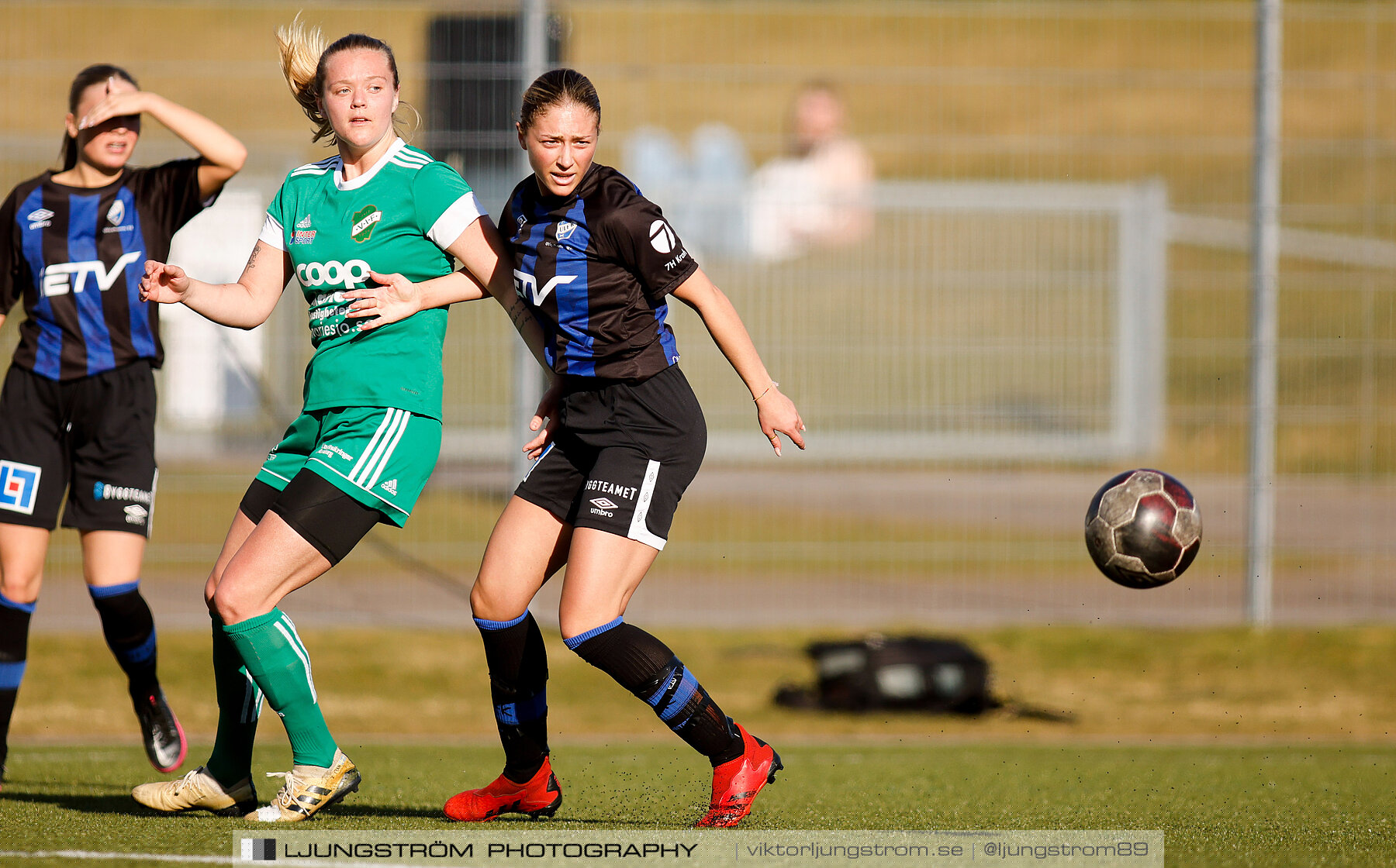Ulricehamns IFK-Våmbs IF 6-2,dam,Lassalyckans IP,Ulricehamn,Sverige,Fotboll,,2022,282184