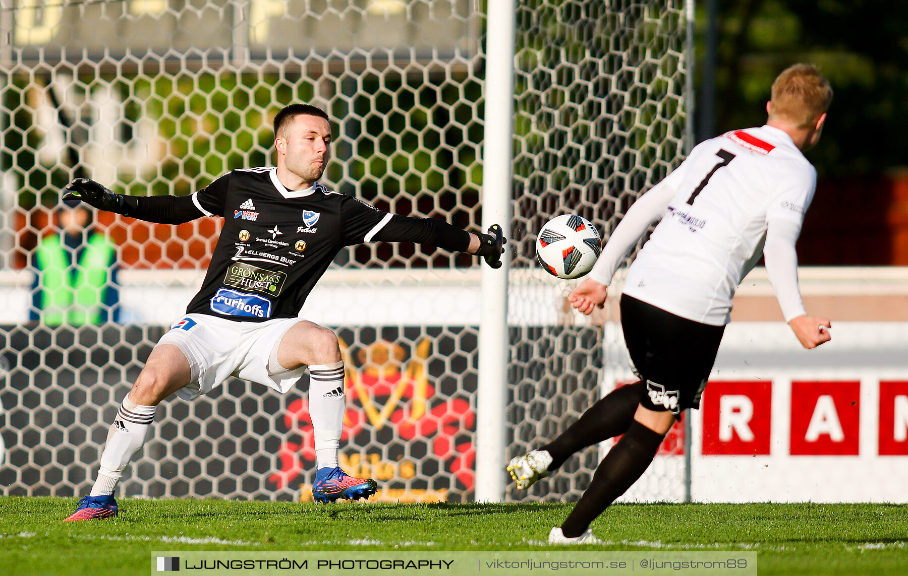 IFK Skövde FK-Åsarp/Trädet FK 3-1,herr,Södermalms IP,Skövde,Sverige,Fotboll,,2022,284948