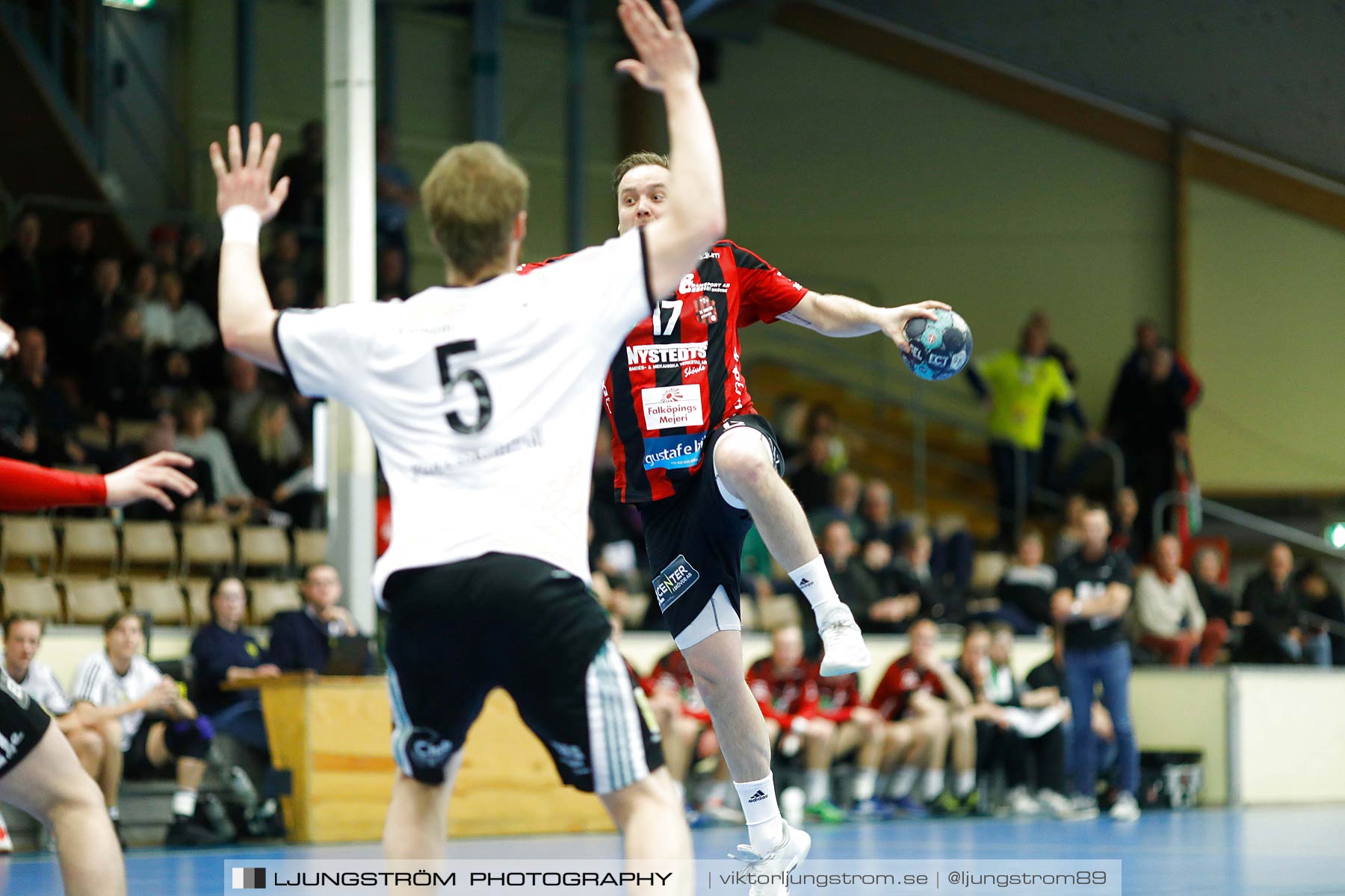 HK Country-Kungälvs HK 24-32,herr,Skövde Idrottshall,Skövde,Sverige,Handboll,,2018,199084